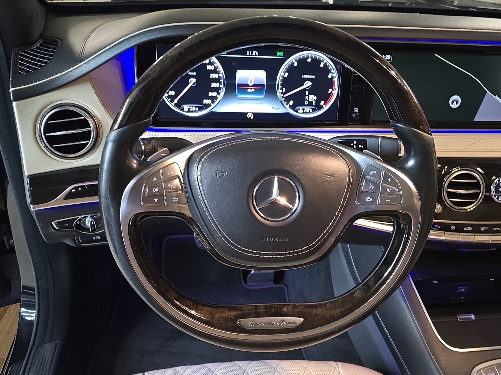 MERCEDES-BENZ S 500 L 4Matic 7G-Tronic-image-11