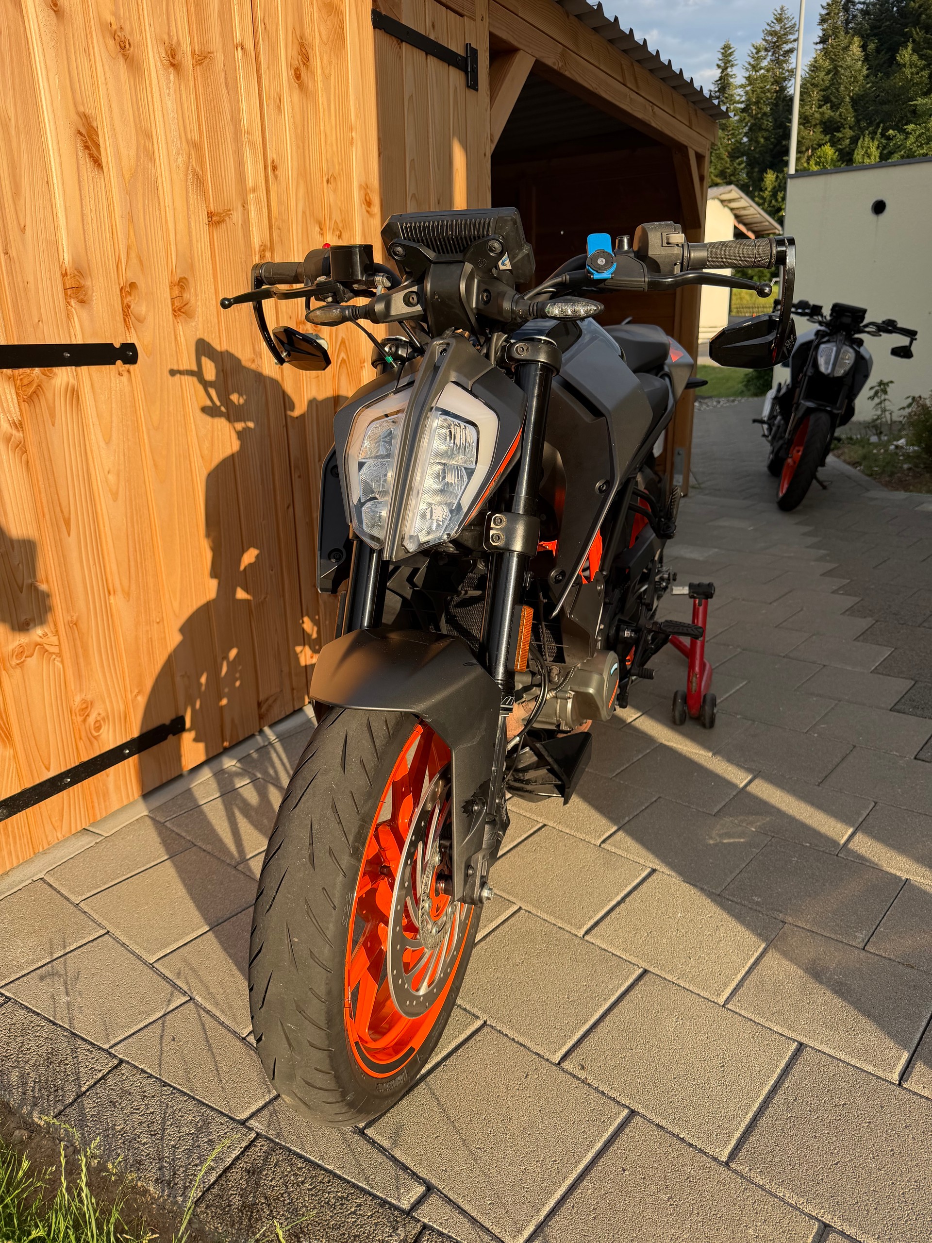 KTM 125 Duke ABS-image-2
