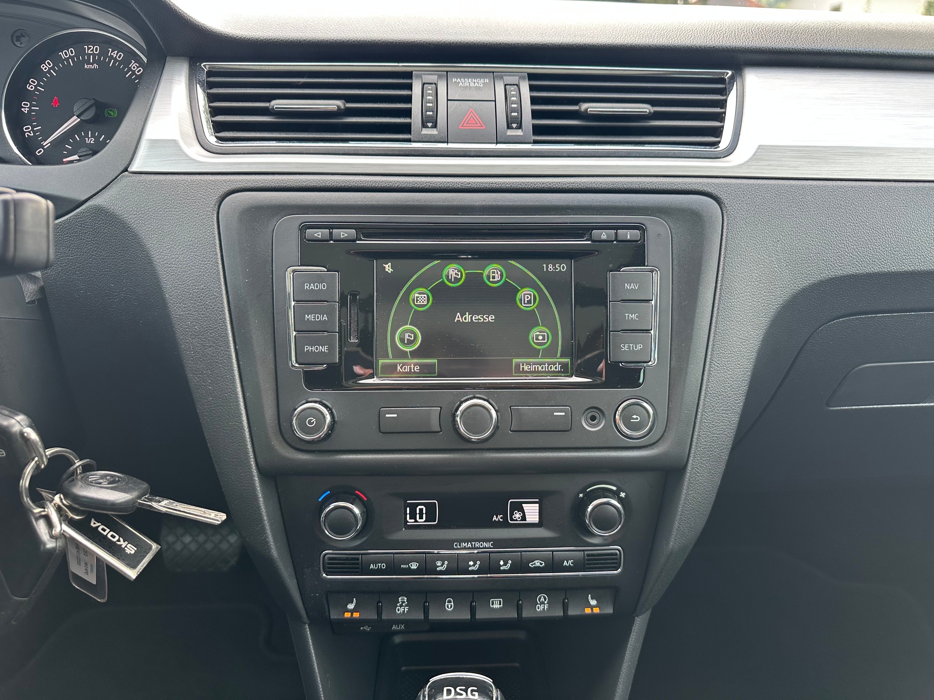 SKODA Rapid Spaceback 1.4 TSI Active DSG-image-9