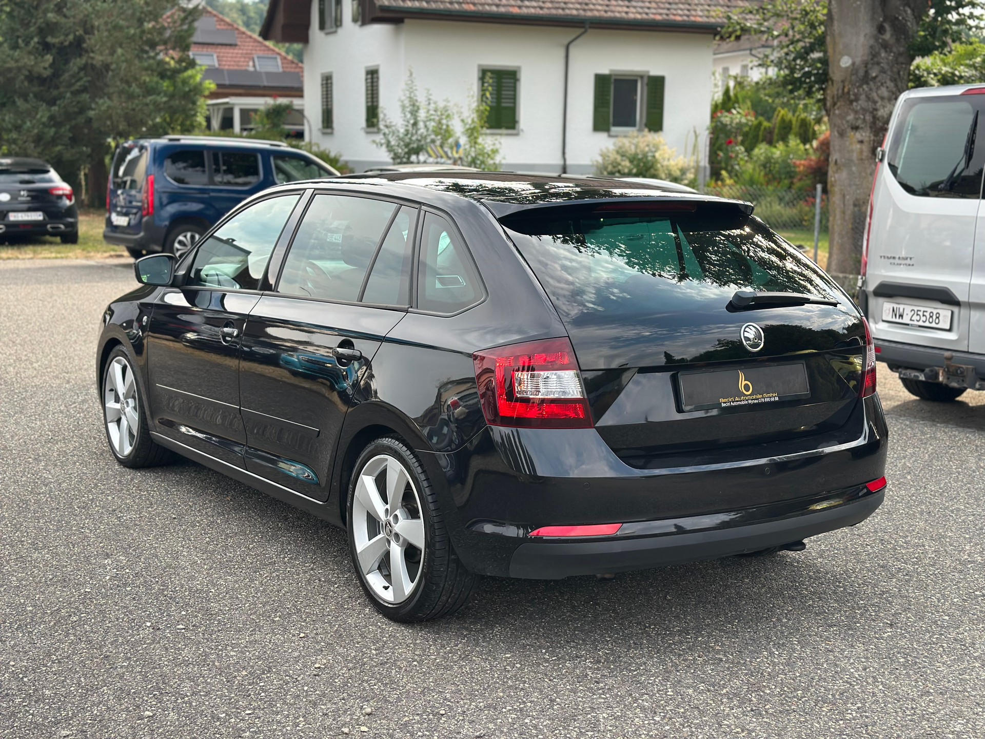 SKODA Rapid Spaceback 1.4 TSI Active DSG-image-4