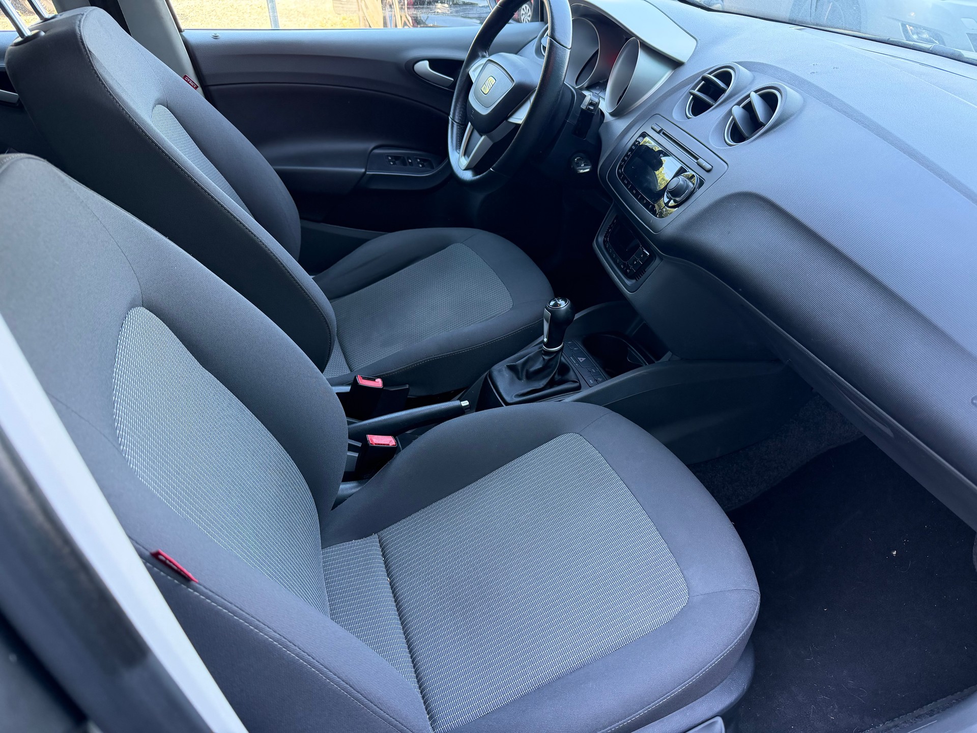 SEAT Ibiza ST 1.6 TDI Style-image-9