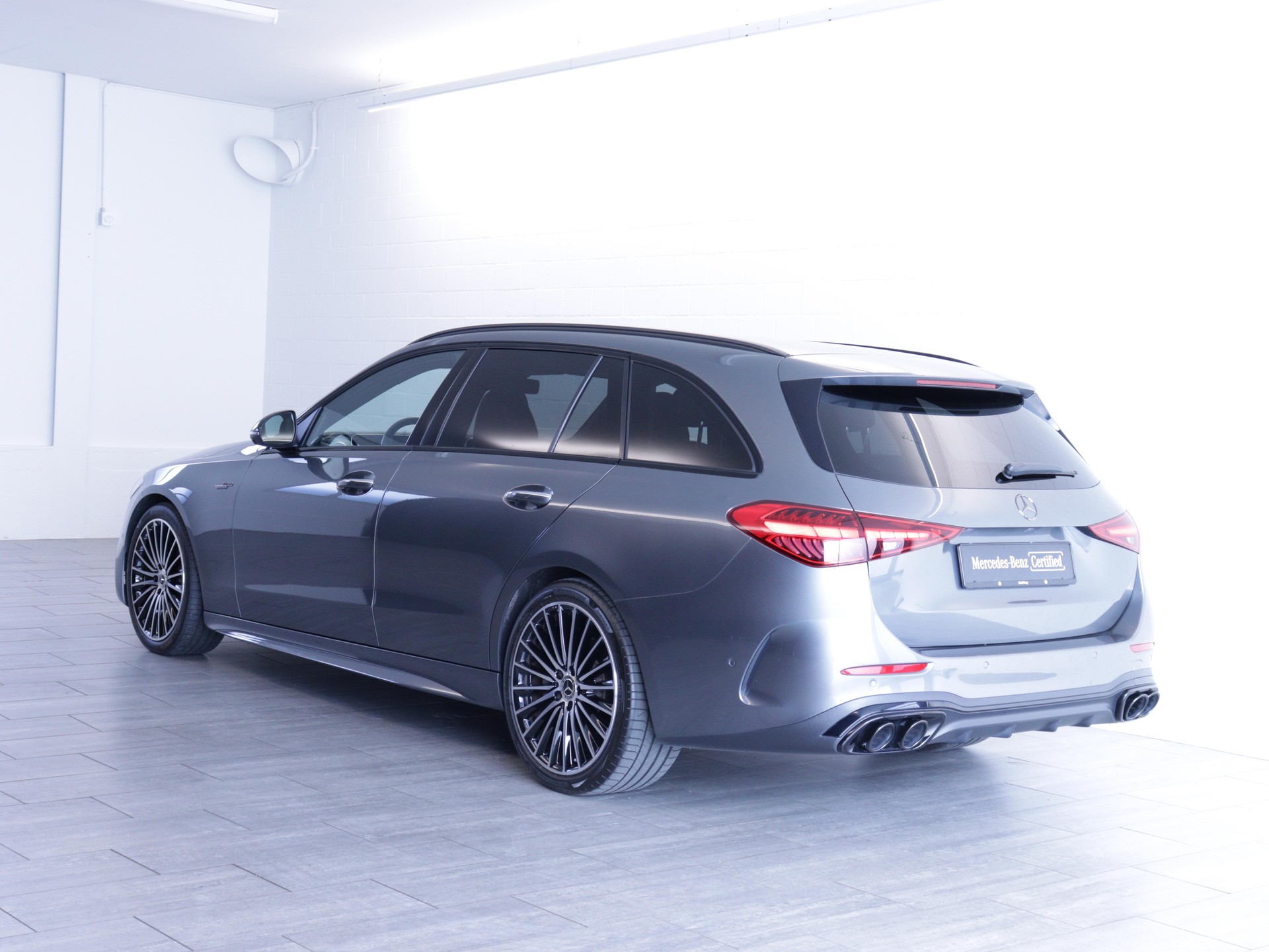 MERCEDES-BENZ C 300 AMG Line 4matic Kombi-showroom-element-3