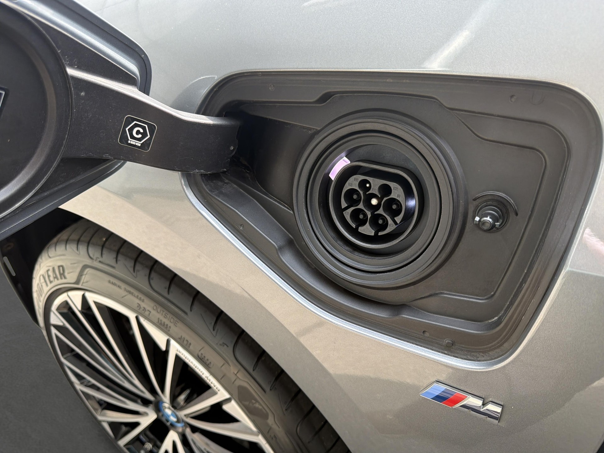 BMW 230e xDrive M Sport-image-21