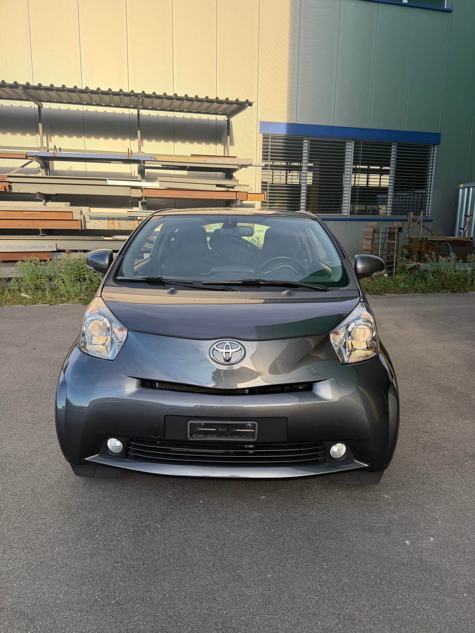 TOYOTA iQ 1.0 VVT-i Eco-image-1