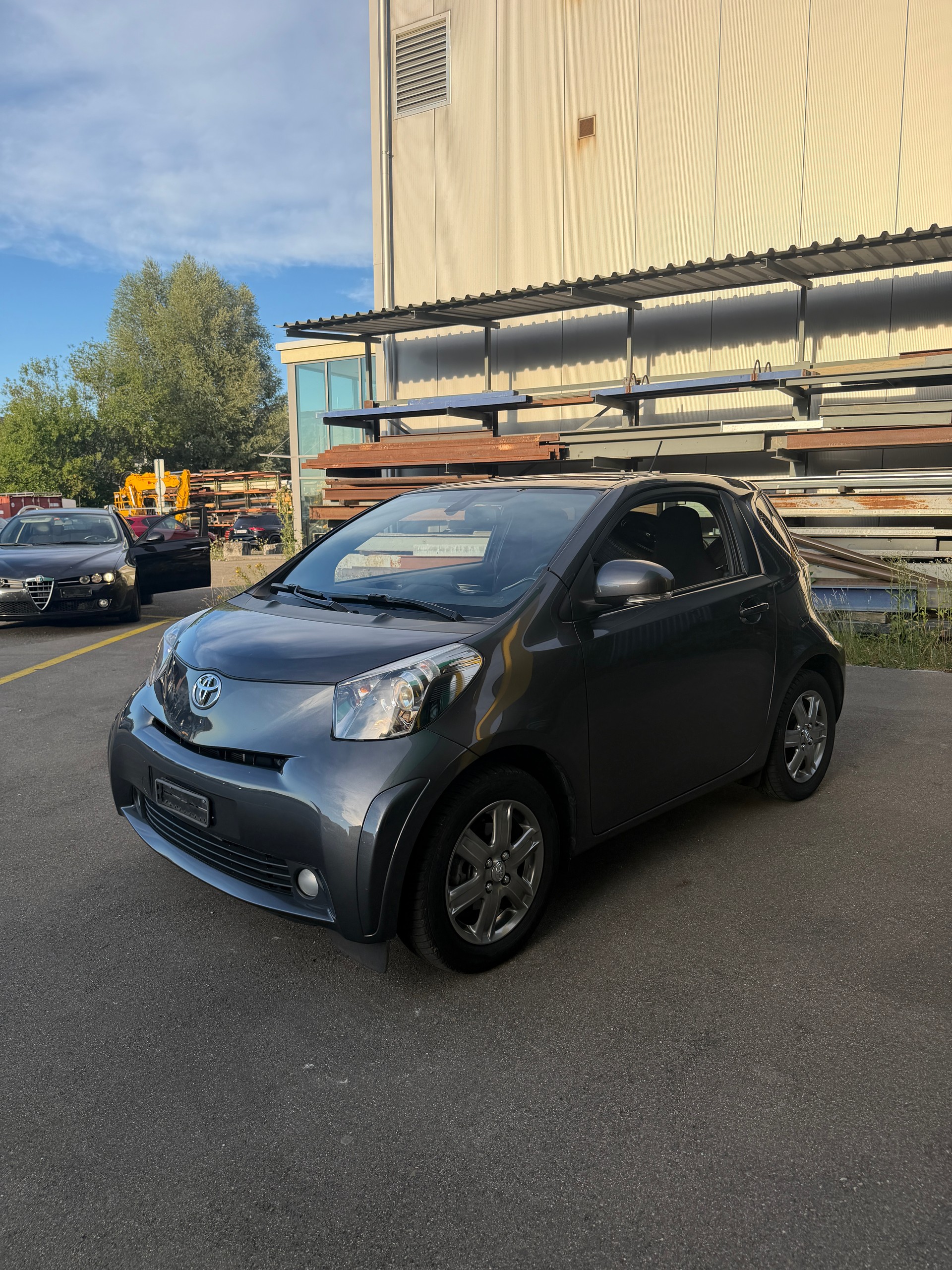 TOYOTA iQ 1.0 VVT-i Eco-image-2