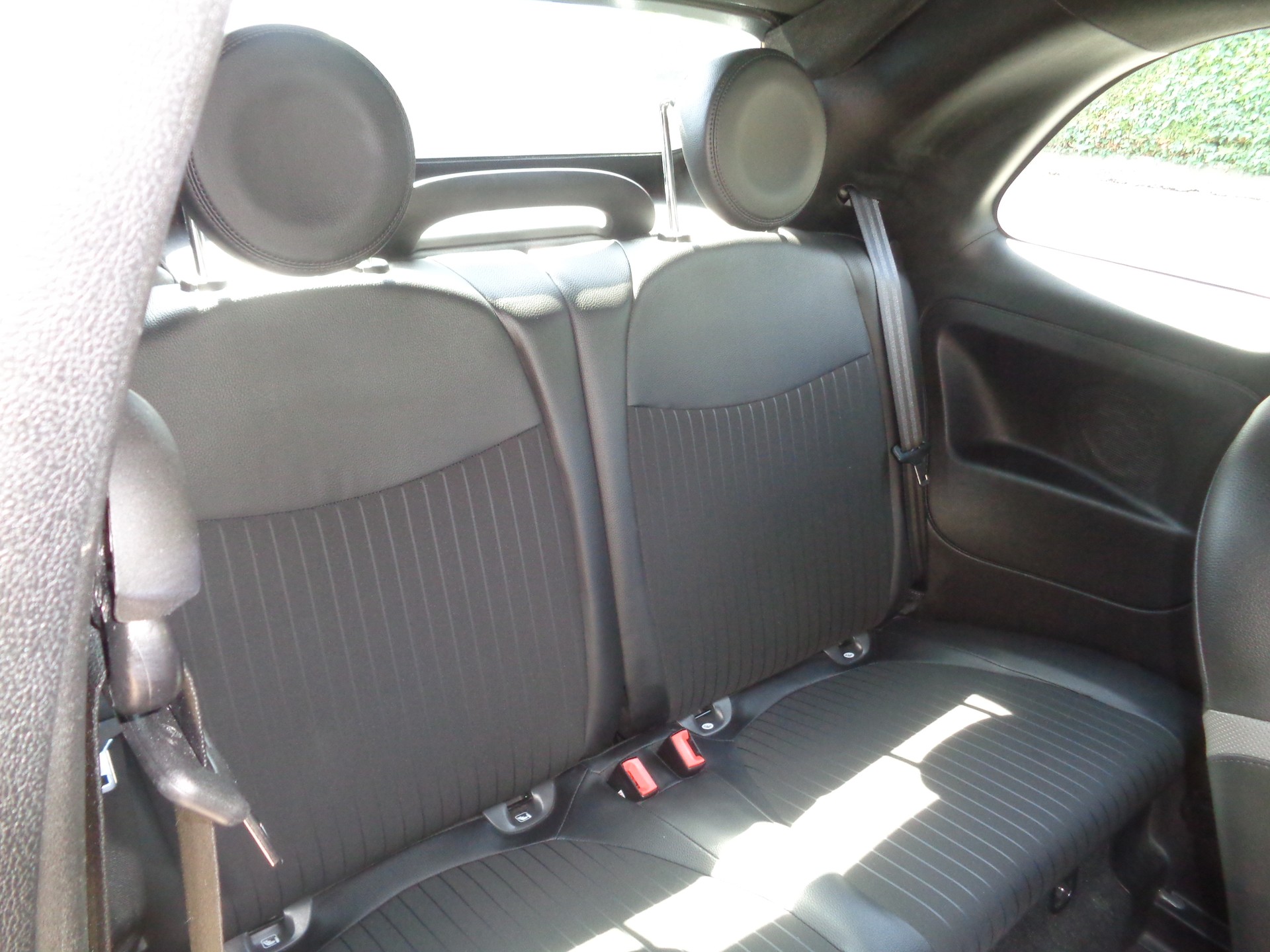 FIAT 500C 0.9 Twinair Rockstar-image-10