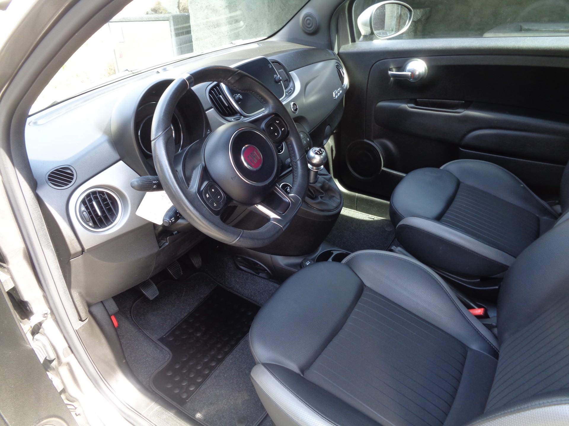 FIAT 500C 0.9 Twinair Rockstar-image-7