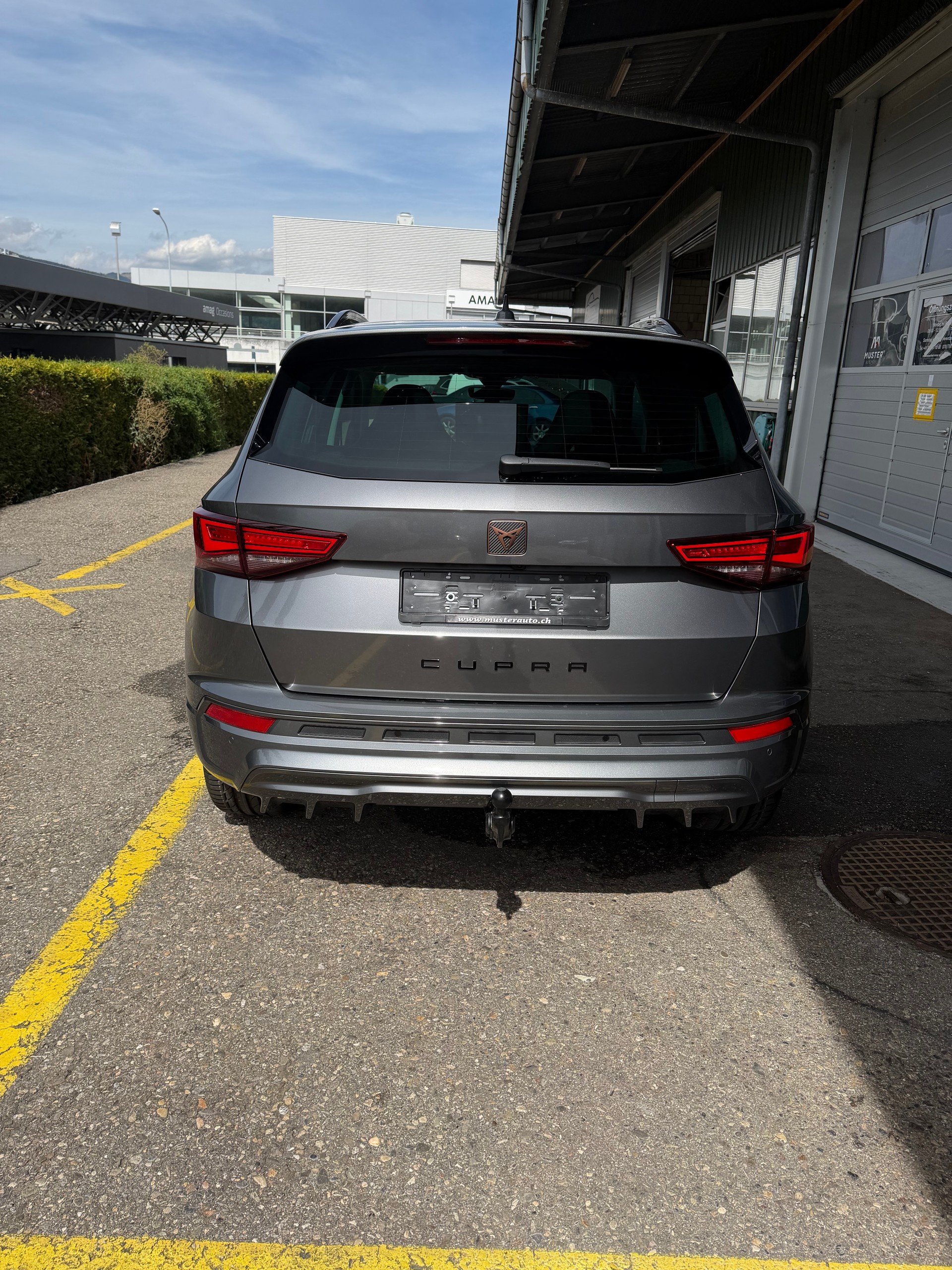 CUPRA Ateca 1.5 TSI DSG 150 PS mit Anhängerkupplung und Panoramadach 5 Jahre Werksgarantie und 41 % Rabatt !-image-24
