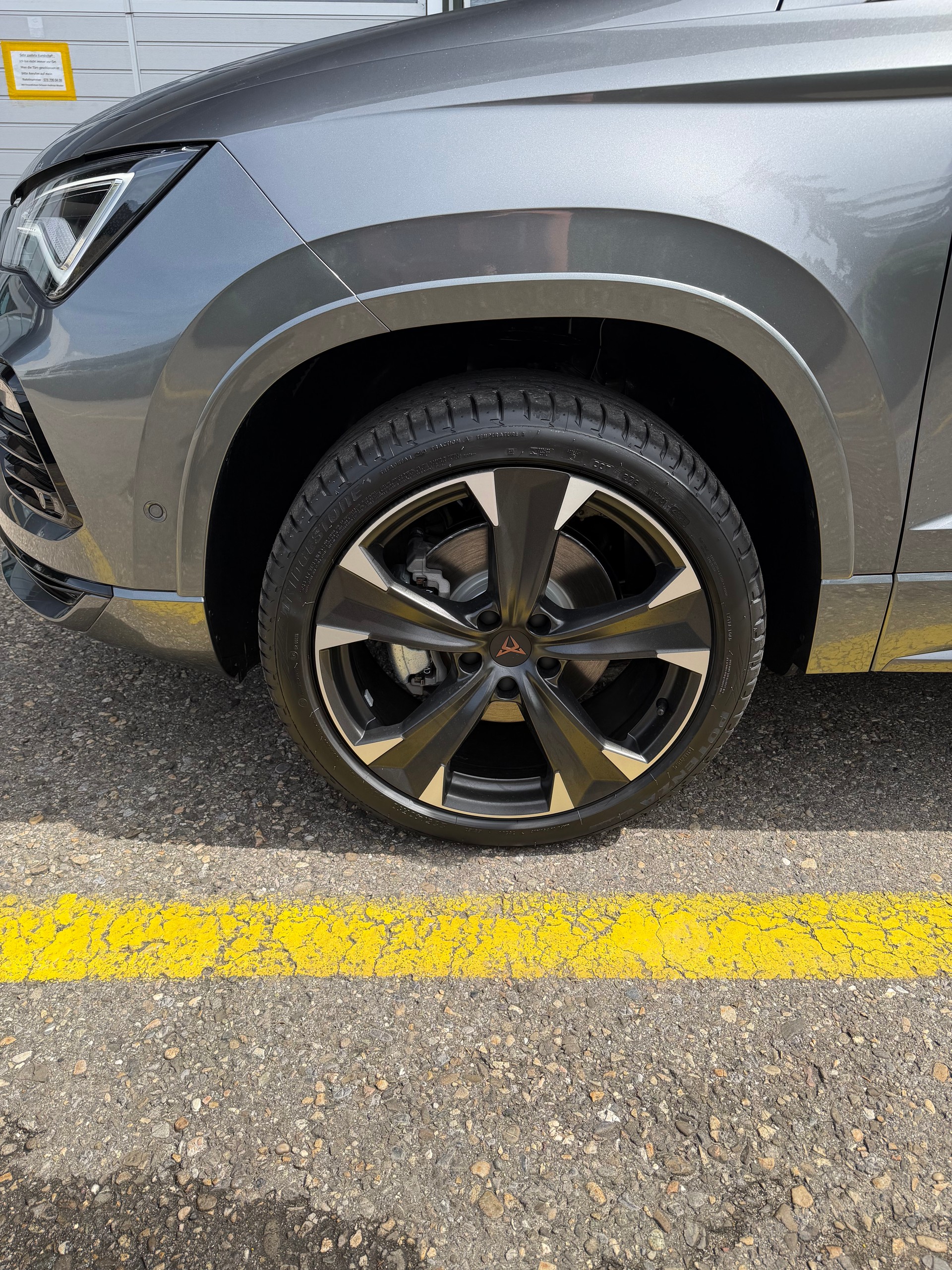 CUPRA Ateca 1.5 TSI DSG 150 PS mit Anhängerkupplung und Panoramadach 5 Jahre Werksgarantie und 41 % Rabatt !-image-26