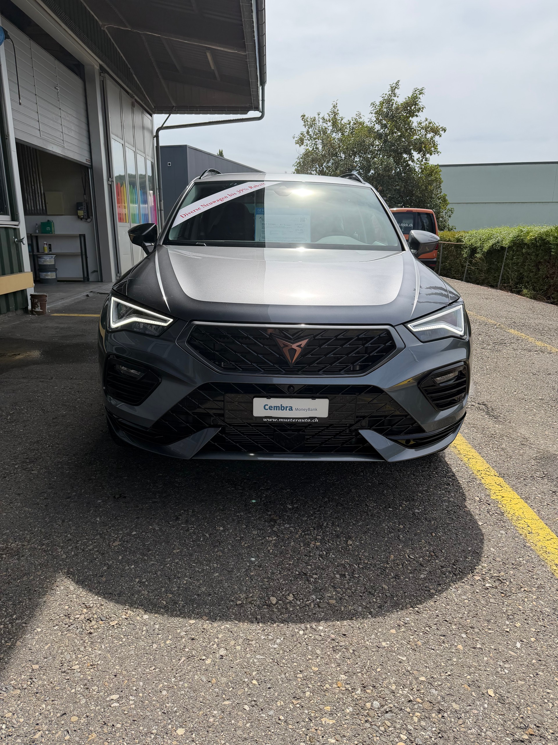 CUPRA Ateca 1.5 TSI DSG 150 PS mit Anhängerkupplung und Panoramadach 5 Jahre Werksgarantie und 41 % Rabatt !-image-18