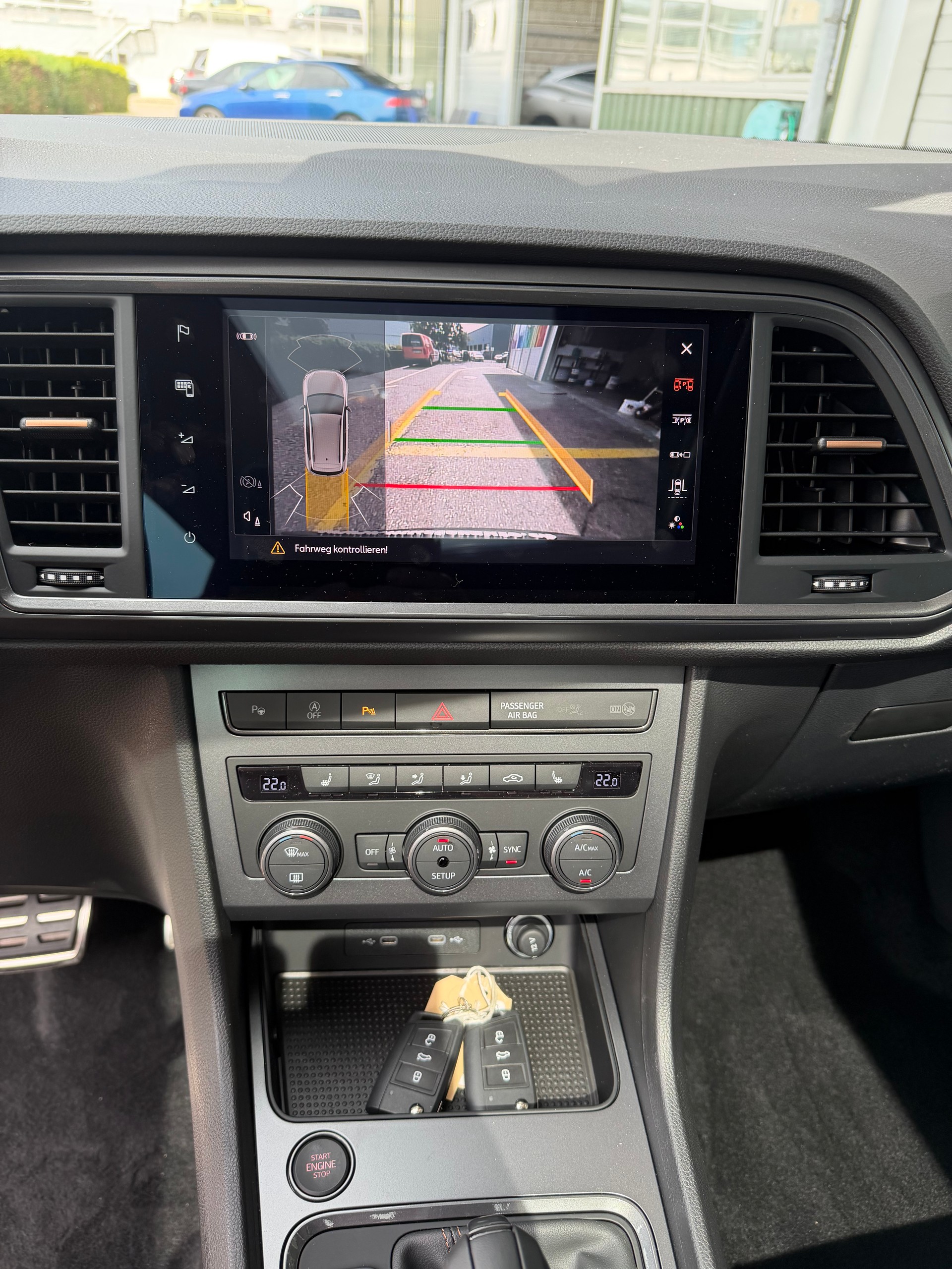 CUPRA Ateca 1.5 TSI DSG 150 PS mit Anhängerkupplung und Panoramadach 5 Jahre Werksgarantie und 41 % Rabatt !-image-7