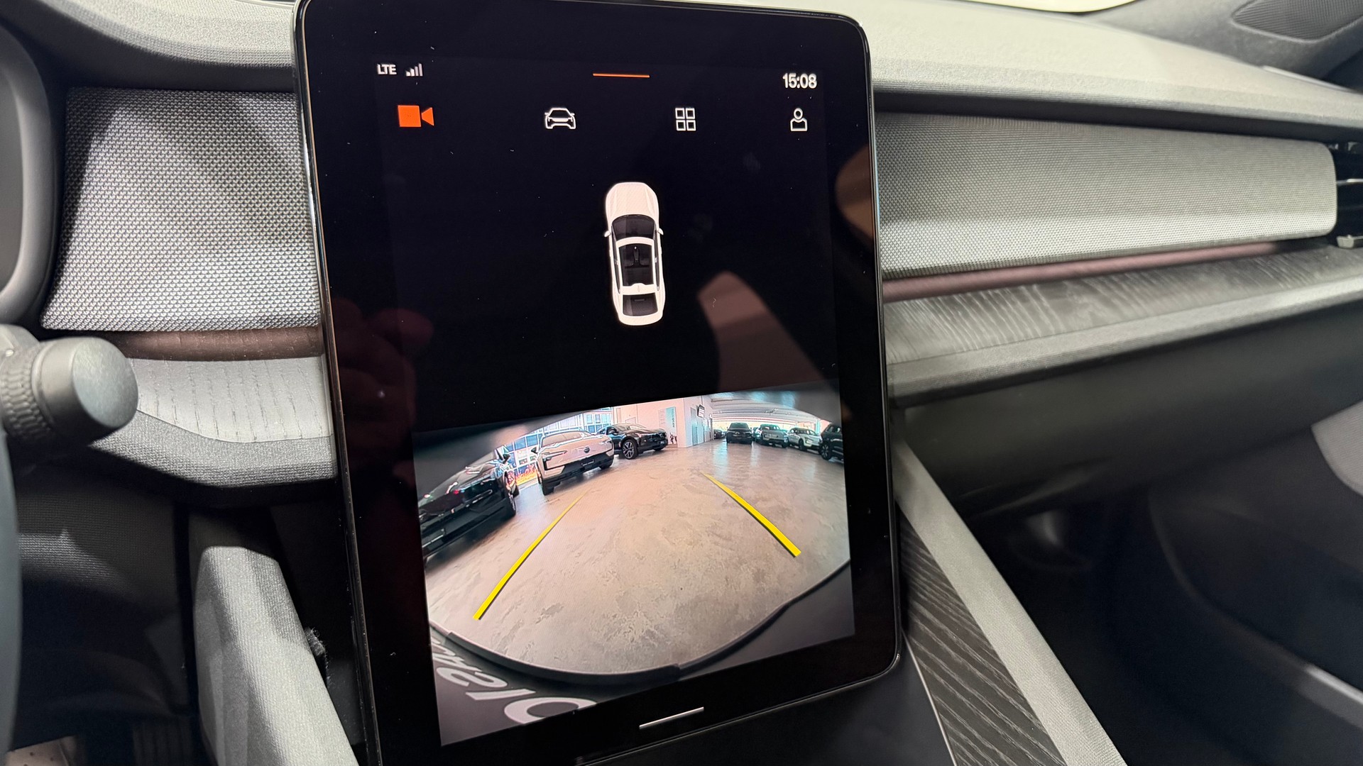 POLESTAR 2 Long Range Dual Motor-image-9