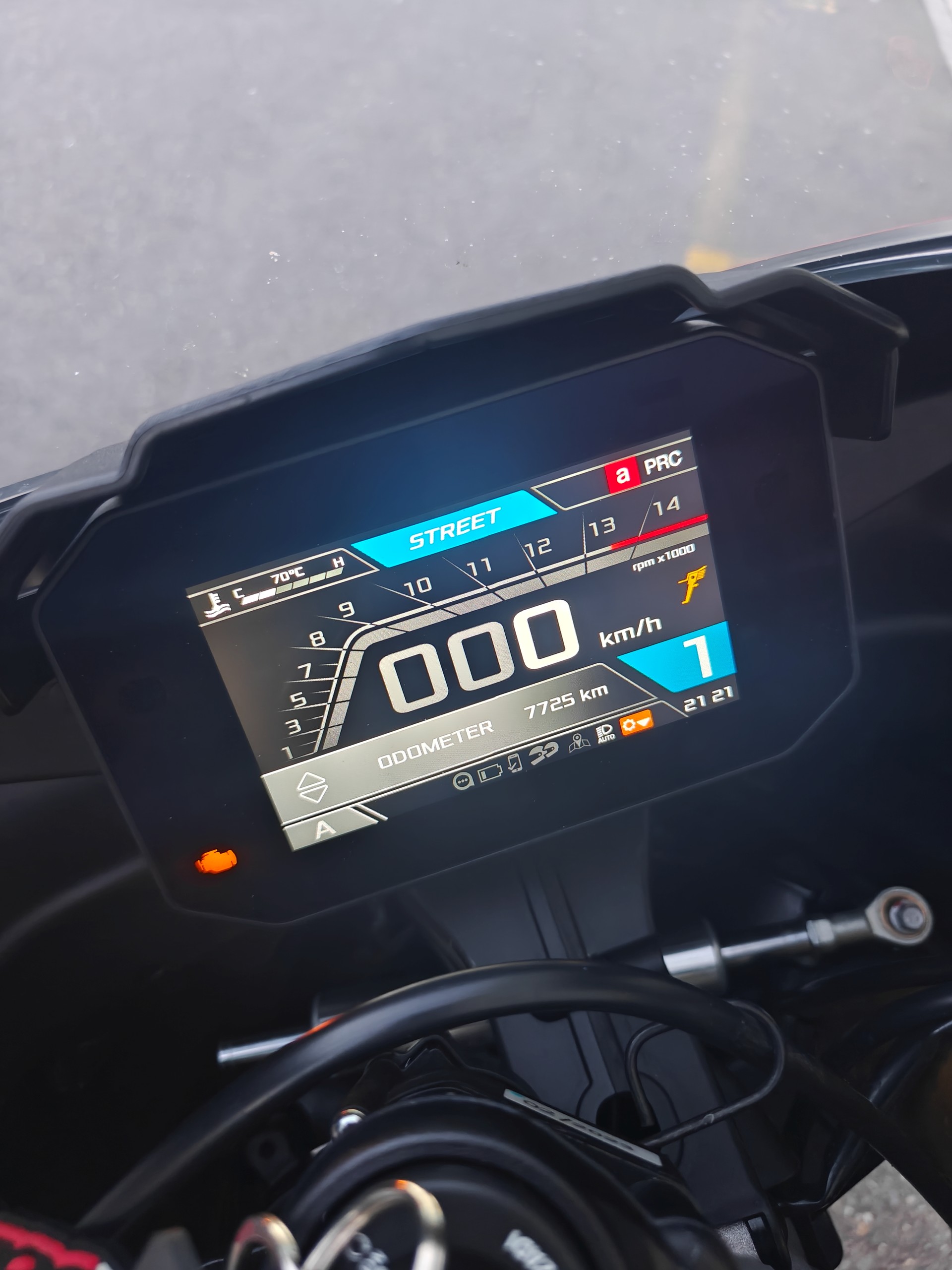 APRILIA RSV4 1100-image-5