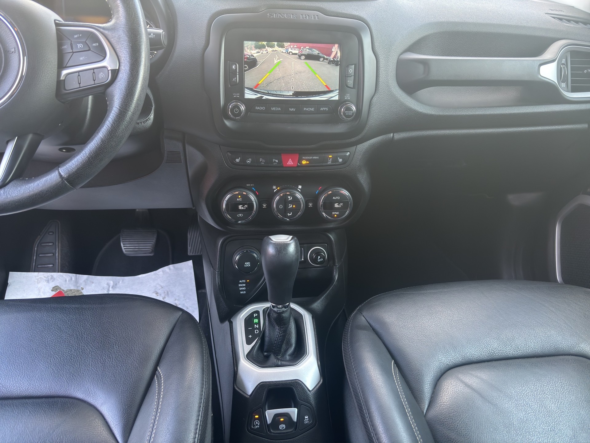 JEEP Renegade 1.4 Turbo Limited AWD-image-12