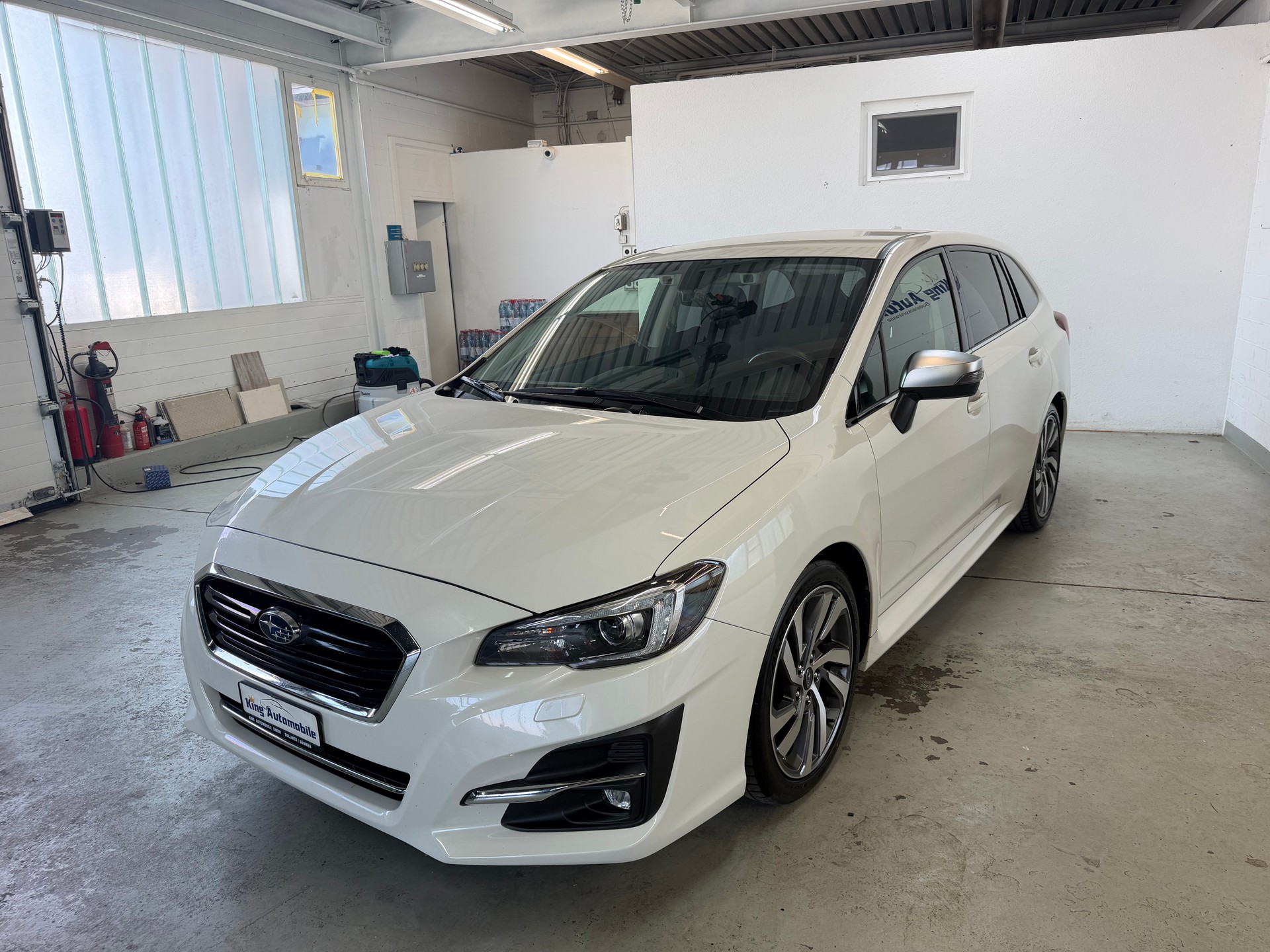 SUBARU Levorg 2.0i Swiss Plus AWD Lineartronic | CH-Auto | 1-Hand | Ab MFK 08.2025 | AHK | Ab Service-showroom-element-1
