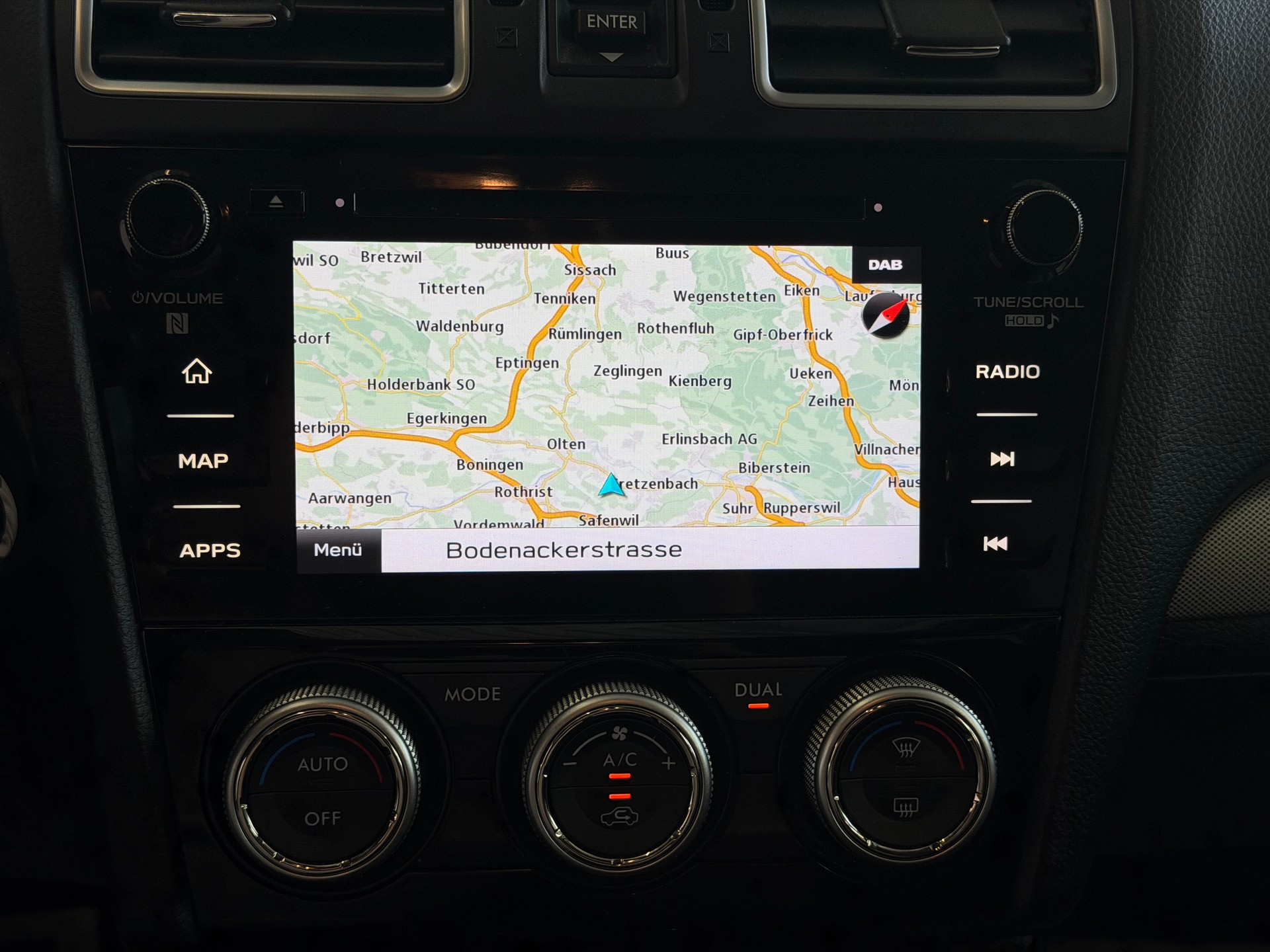 SUBARU Levorg 2.0i Swiss Plus AWD Lineartronic | CH-Auto | 1-Hand | Ab MFK 08.2025 | AHK | Ab Service-image-16
