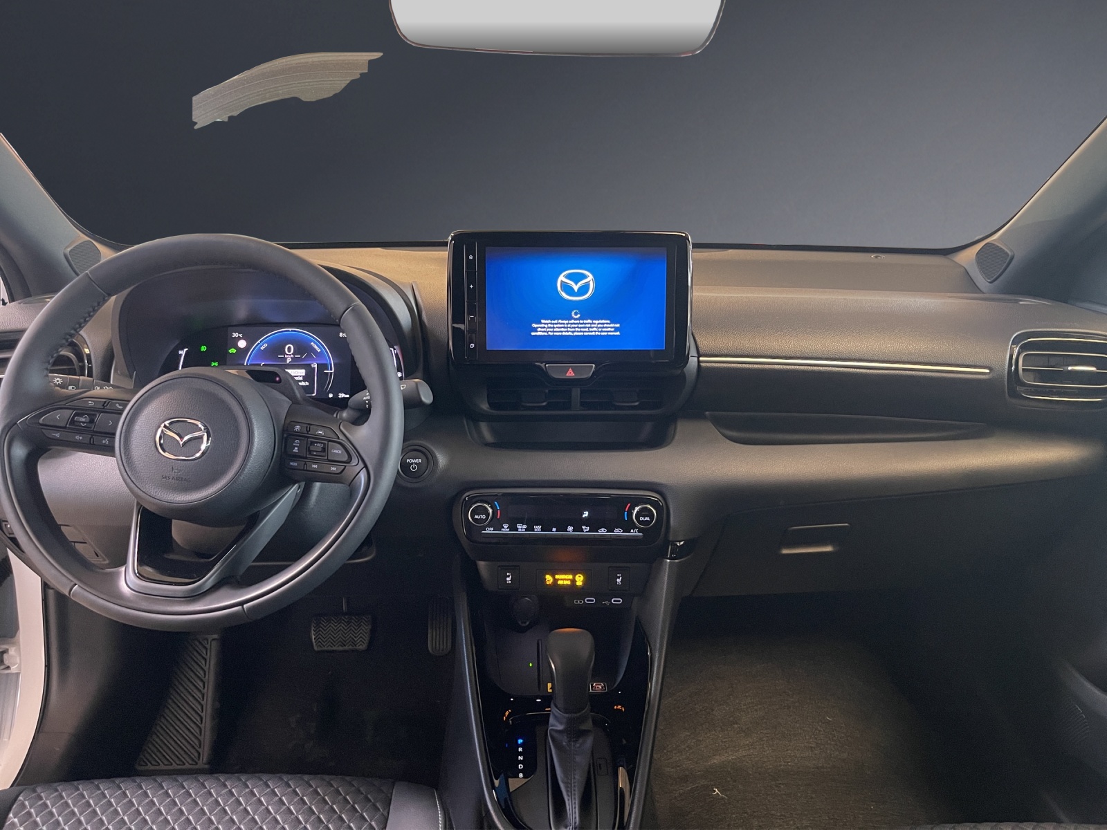 MAZDA 2 Hybrid Homura-image-9