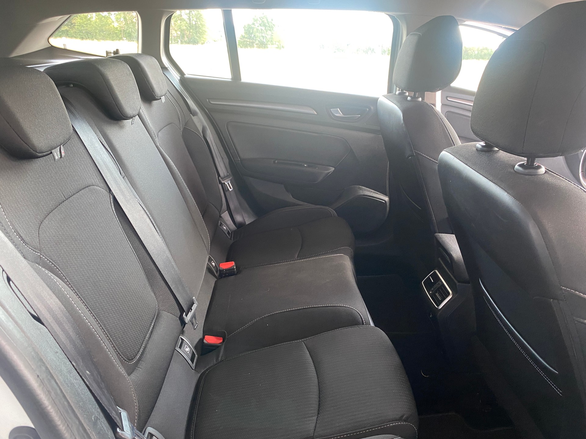 RENAULT Mégane Grandtour 1.5 dCi Business EDC-image-6