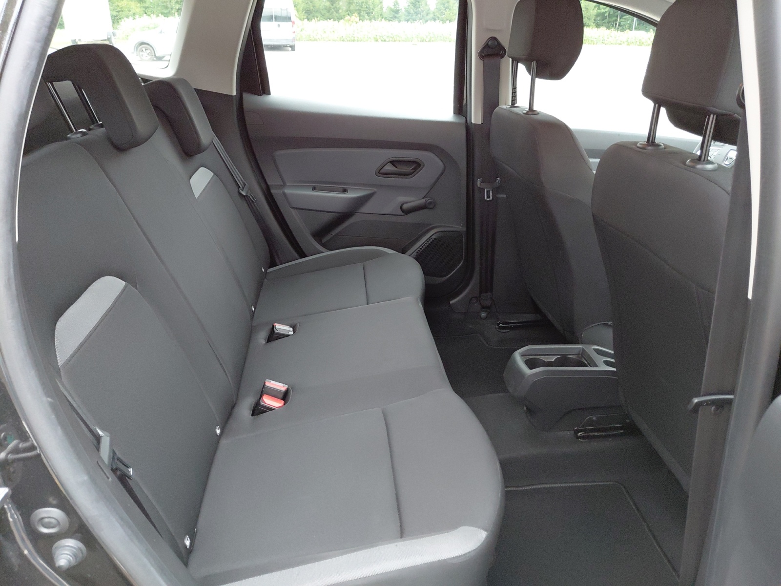 DACIA Duster SCe 115 Comfort 4x2 * Neuzustand* Frisch ab MFK 10.08.2026 * 1. Hand * Navi * Klima * Tempomat-image-17