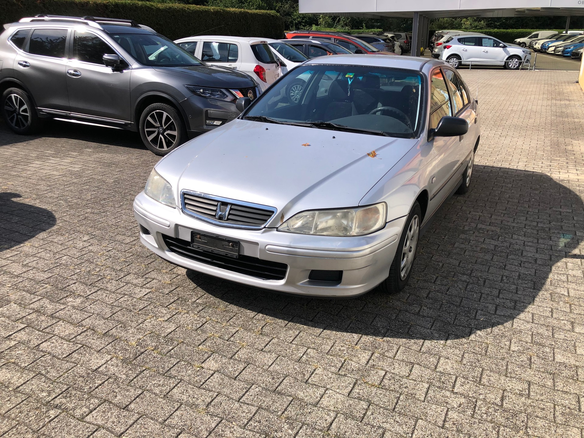 HONDA Accord 2.0i LS-image-2