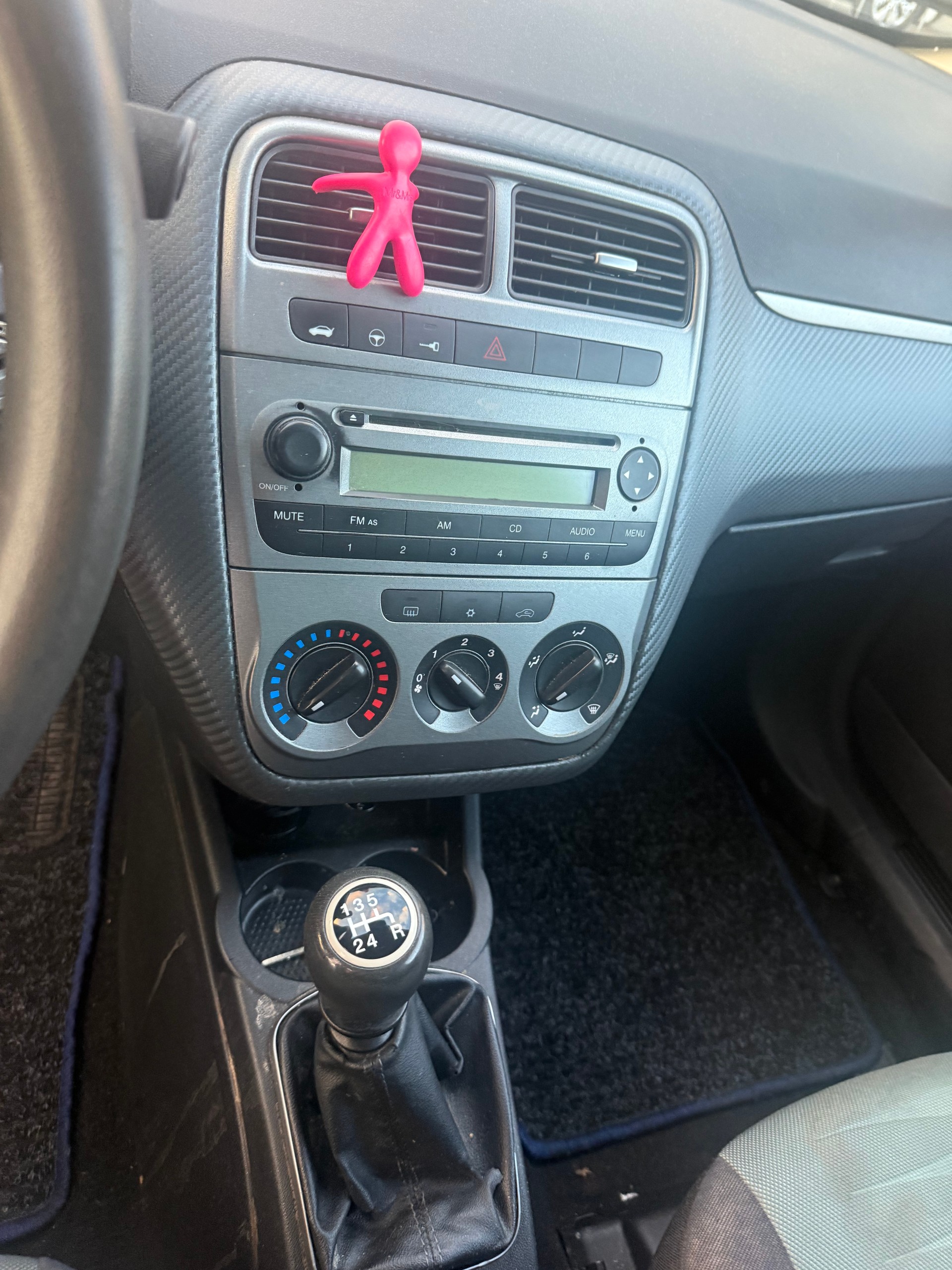 FIAT Punto 1.4 Dynamic-image-4