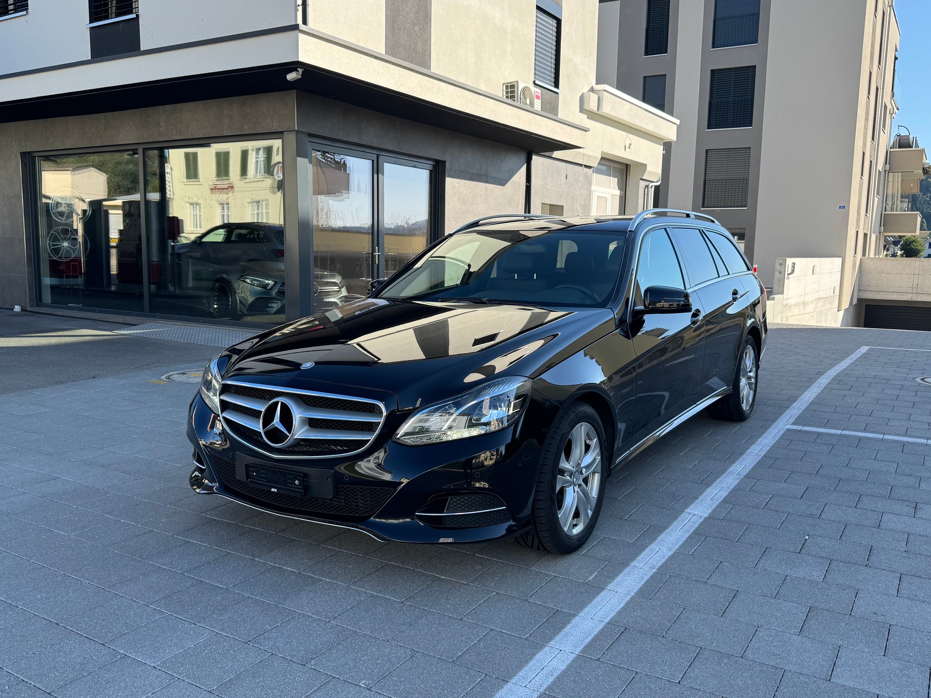 MERCEDES-BENZ E 200 CDI BlueEfficiency Elégance 7G-Tronic
