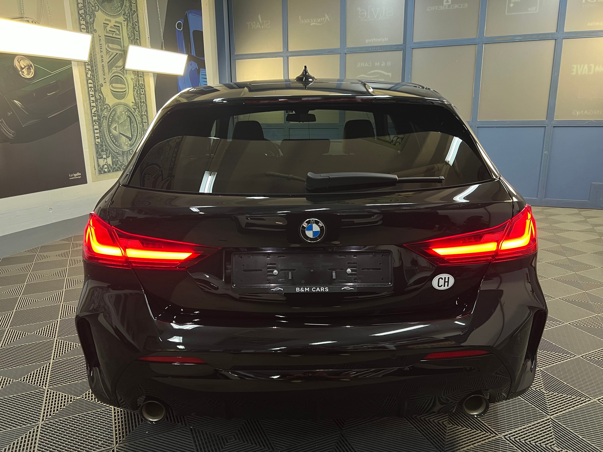 BMW 120i Pure M Sport Steptronic *CH* *Gratis Service bis 100'000KM*-showroom-element-3