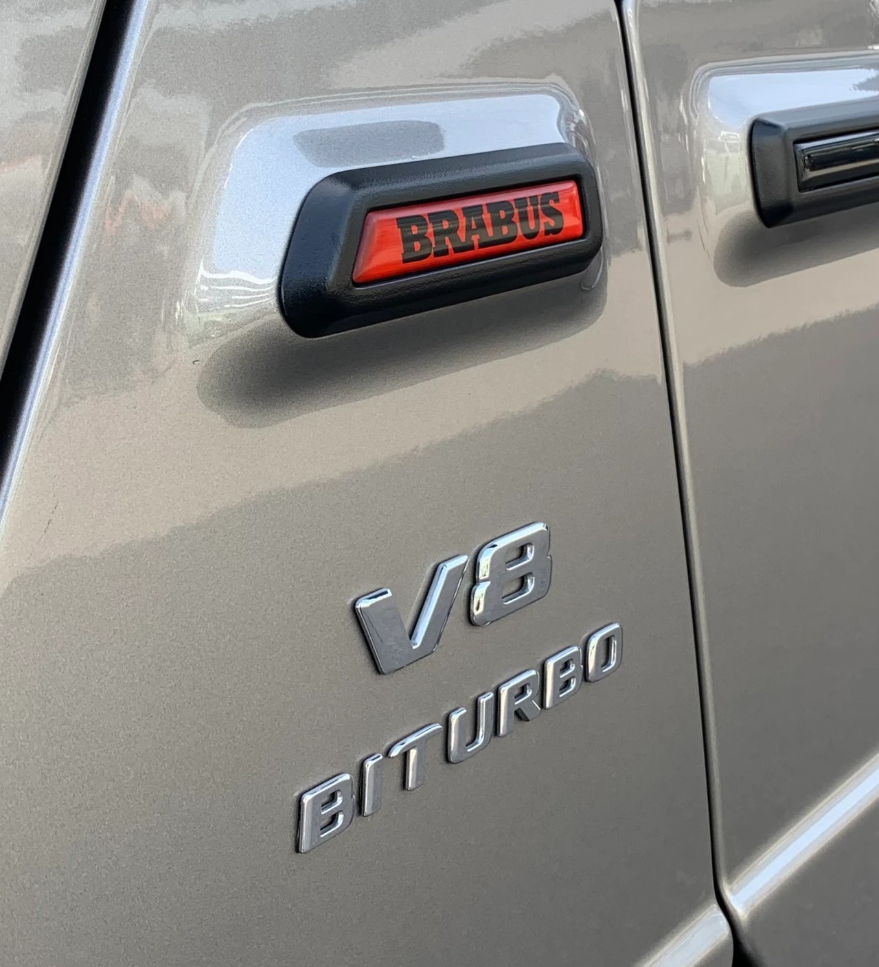 MERCEDES-BENZ Brabus G700-showroom-element-3