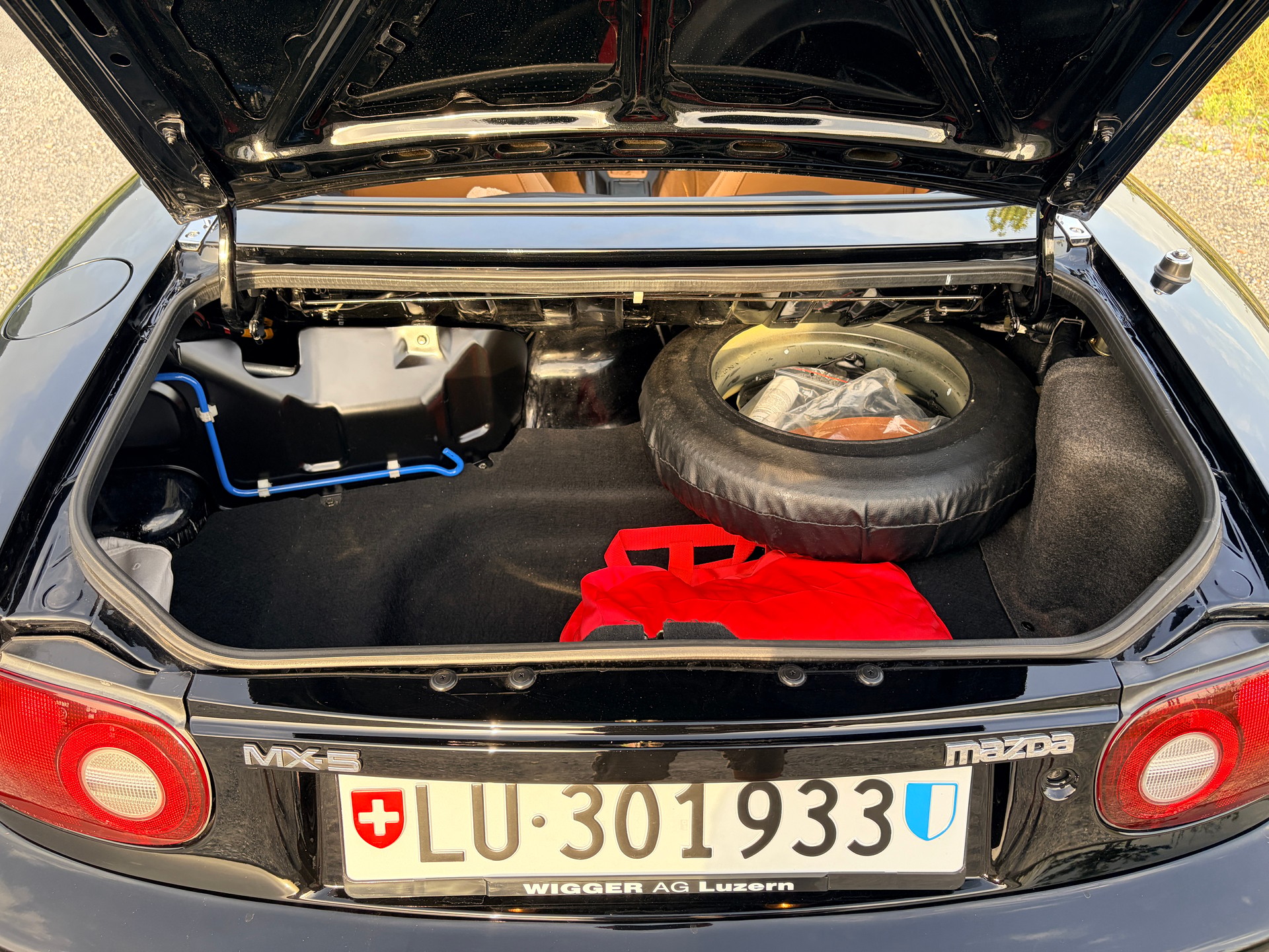 MAZDA 1.6i Black Special-image-10
