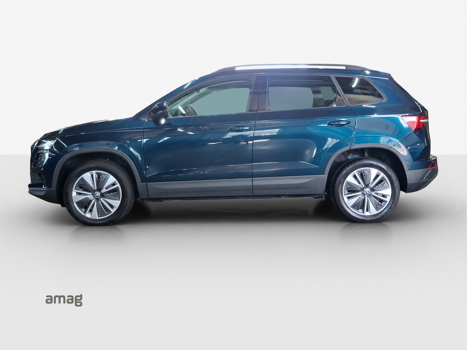 SKODA Karoq 1.5 TSI Ambition DSG-showroom-element-1
