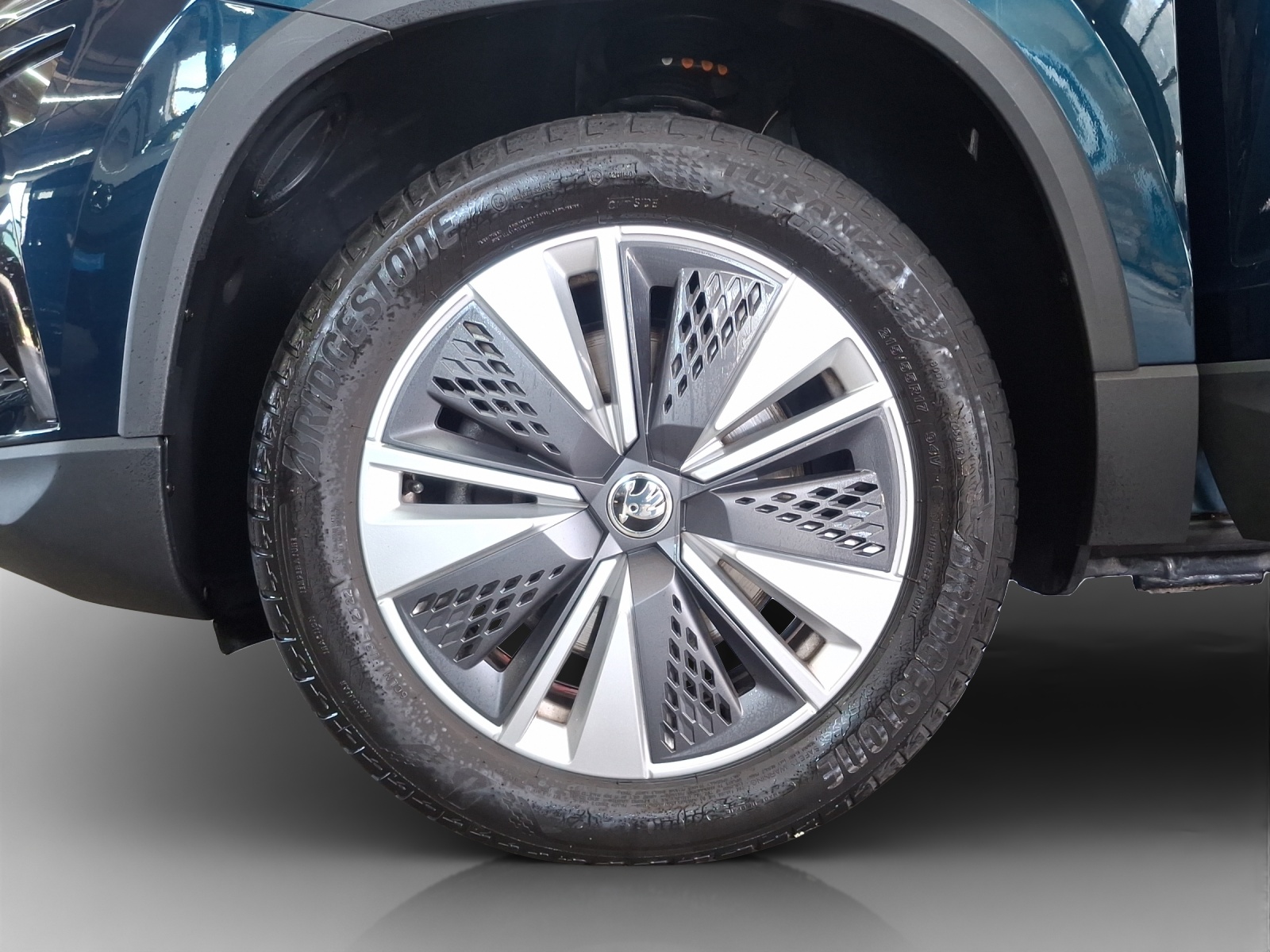 SKODA Karoq 1.5 TSI Ambition DSG-image-14