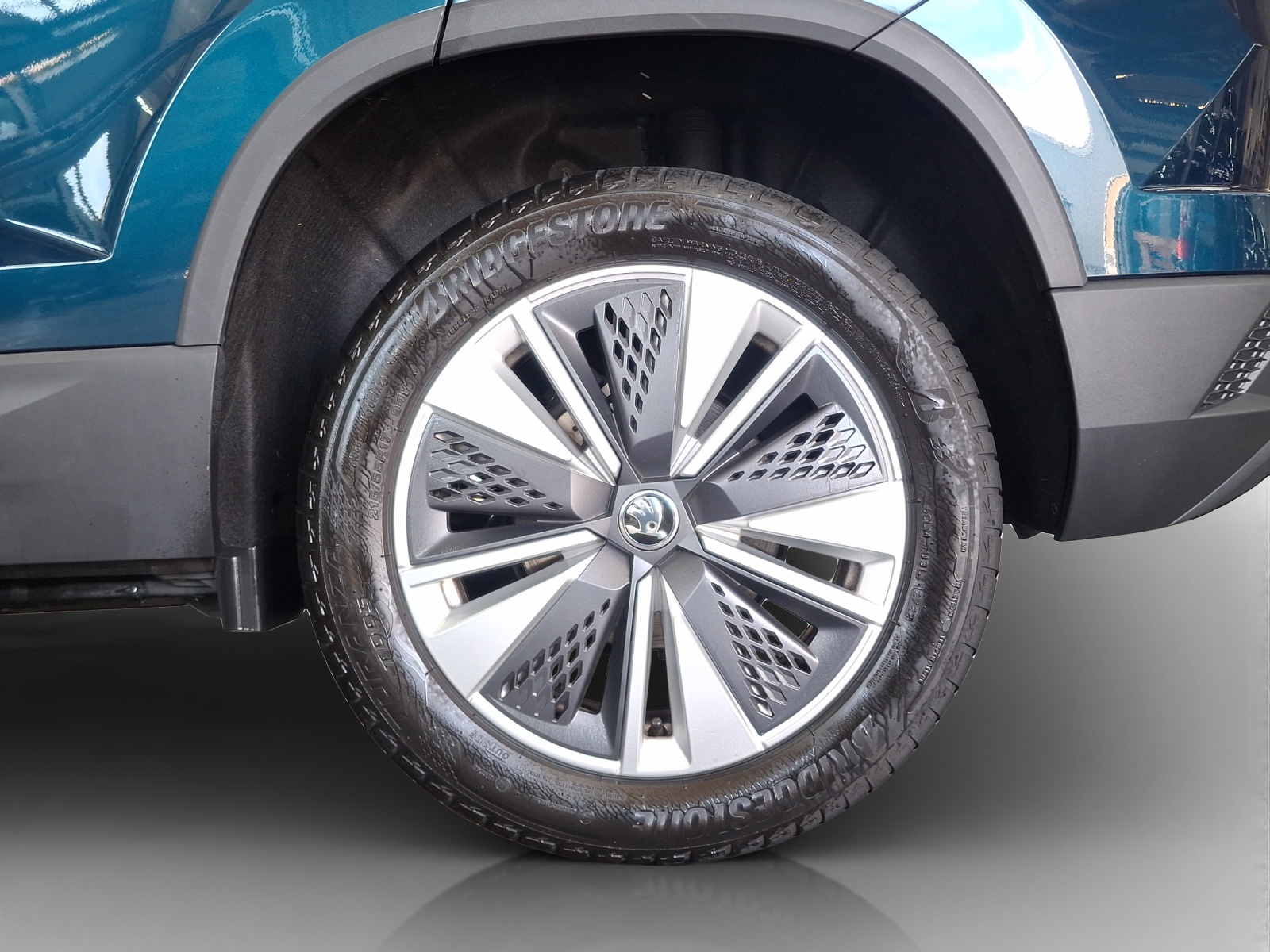 SKODA Karoq 1.5 TSI Ambition DSG-image-15