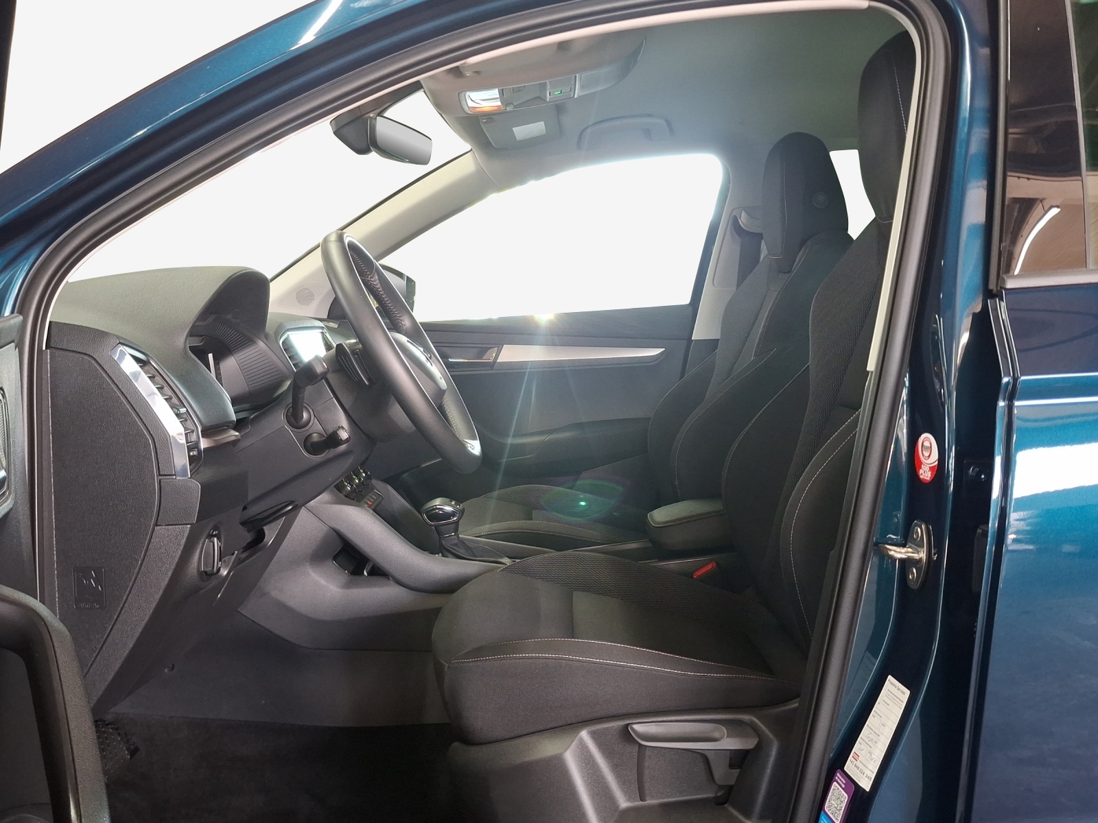 SKODA Karoq 1.5 TSI Ambition DSG-image-7
