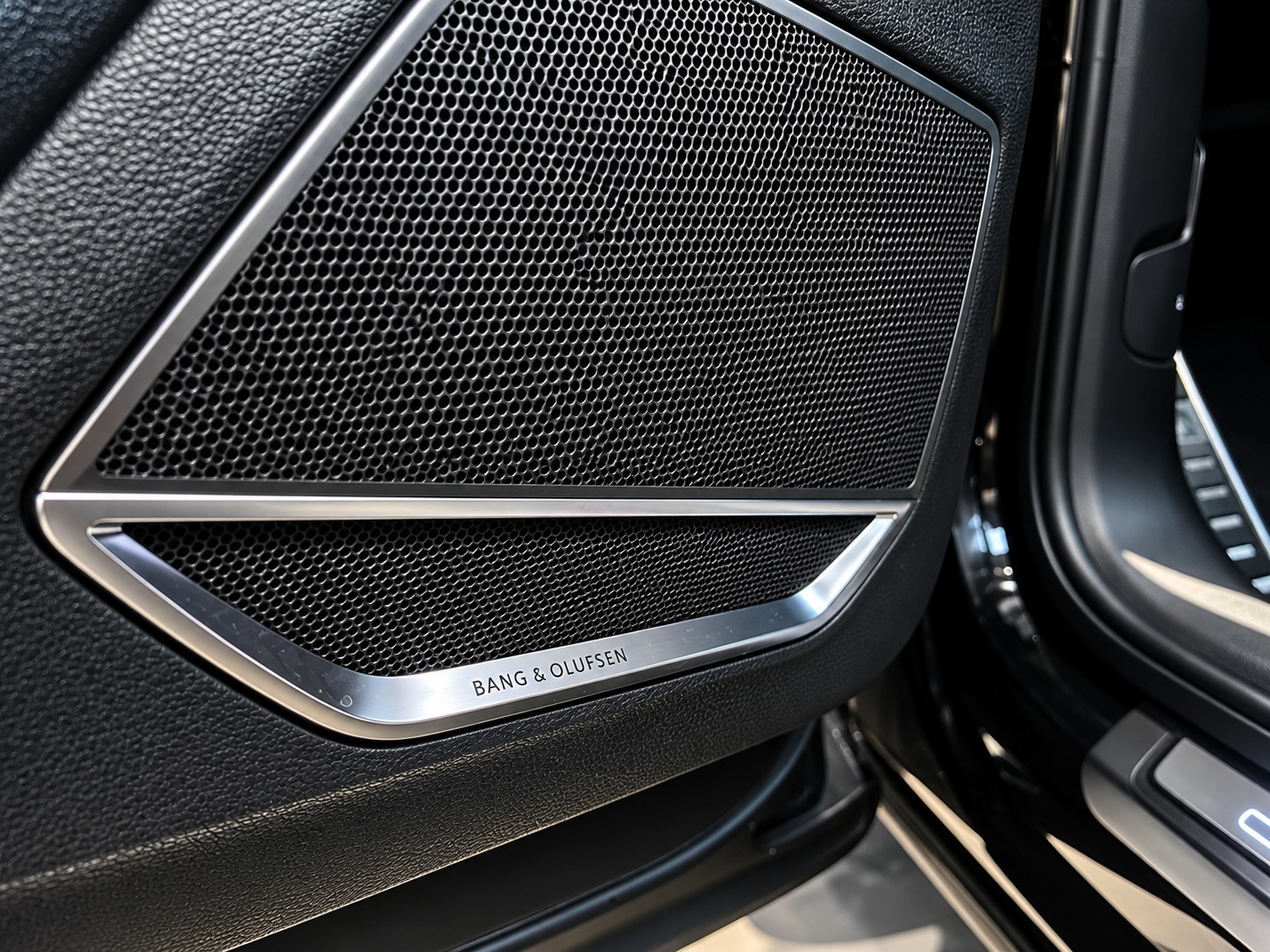 AUDI RS Q3 Sportback quattro S tronic-image-15