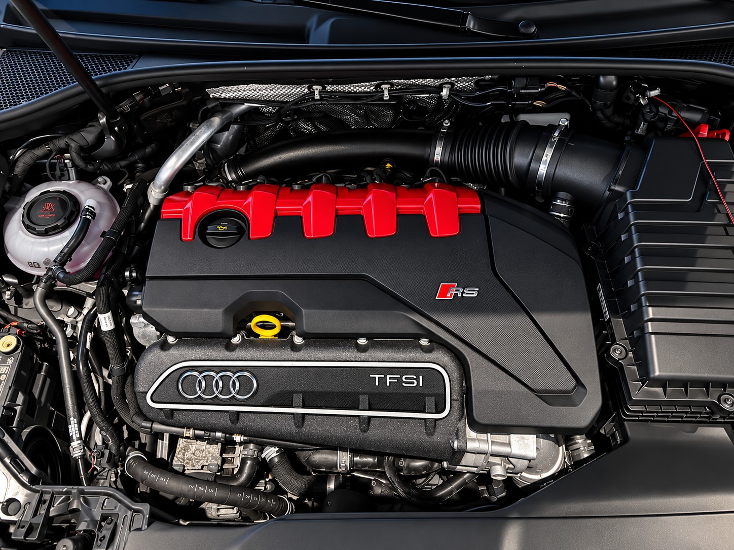 AUDI RS Q3 Sportback quattro S tronic-image-21