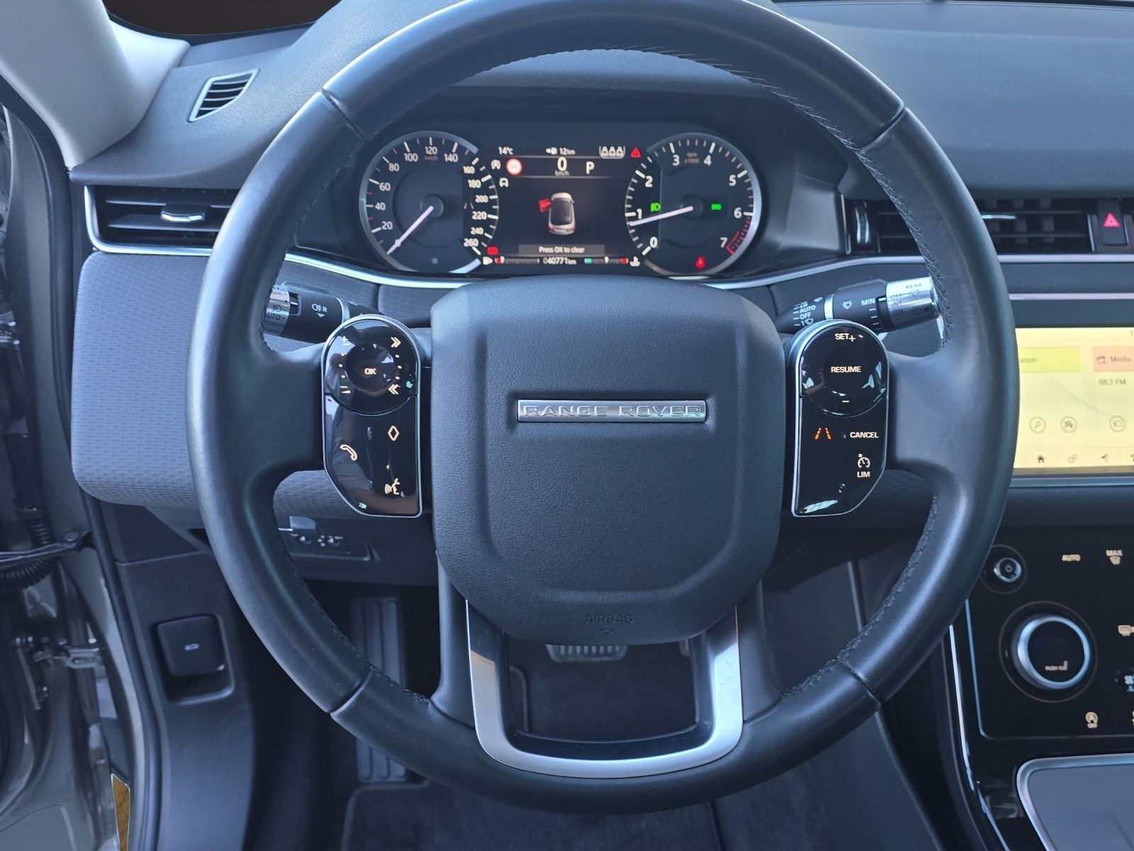 LAND ROVER Range Rover Evoque P 200 MHEV AT9-image-10