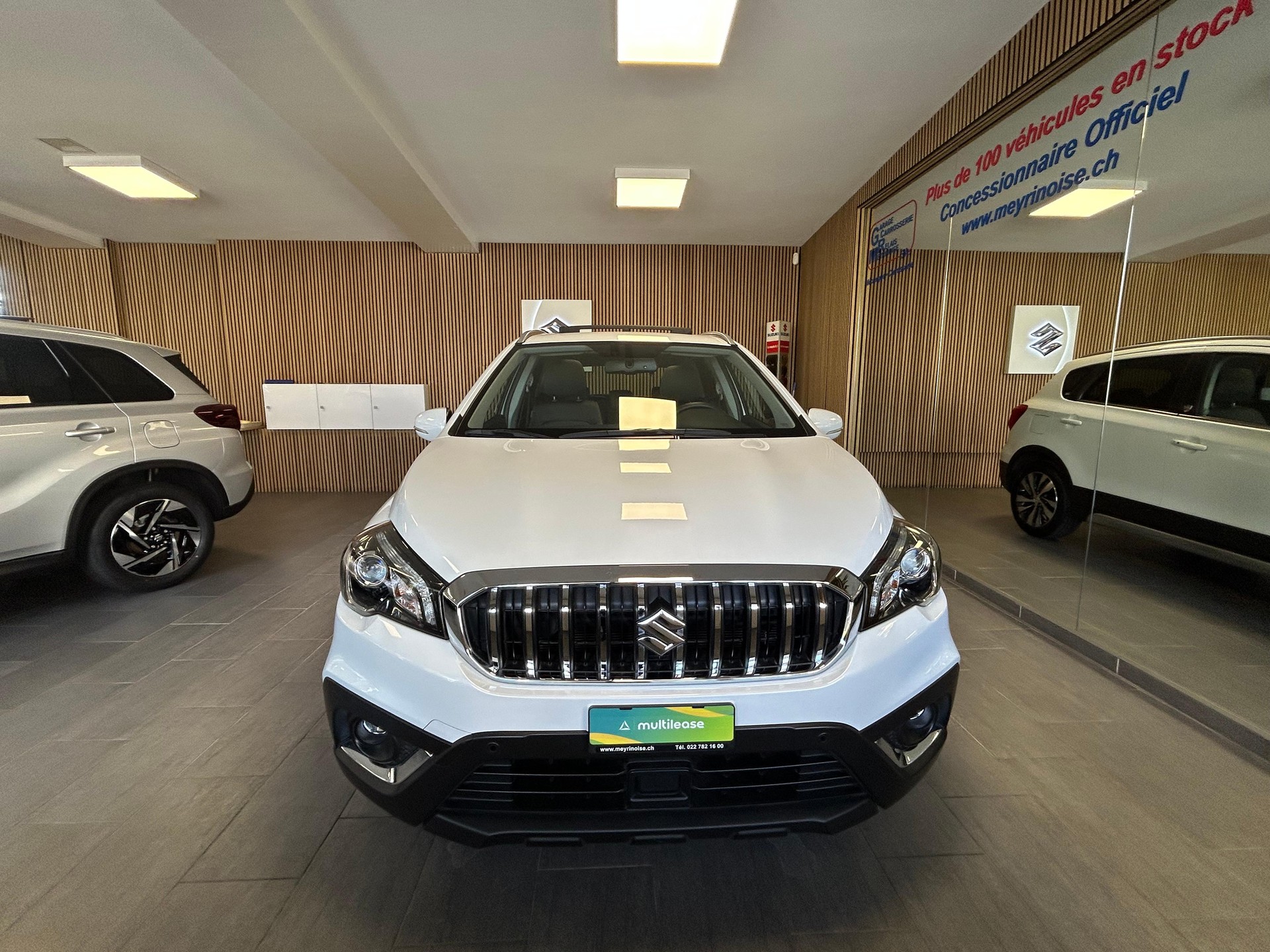 SUZUKI SX4 S-Cross 1.4 T Piz Sulai Top Hybrid 4x4-showroom-element-3