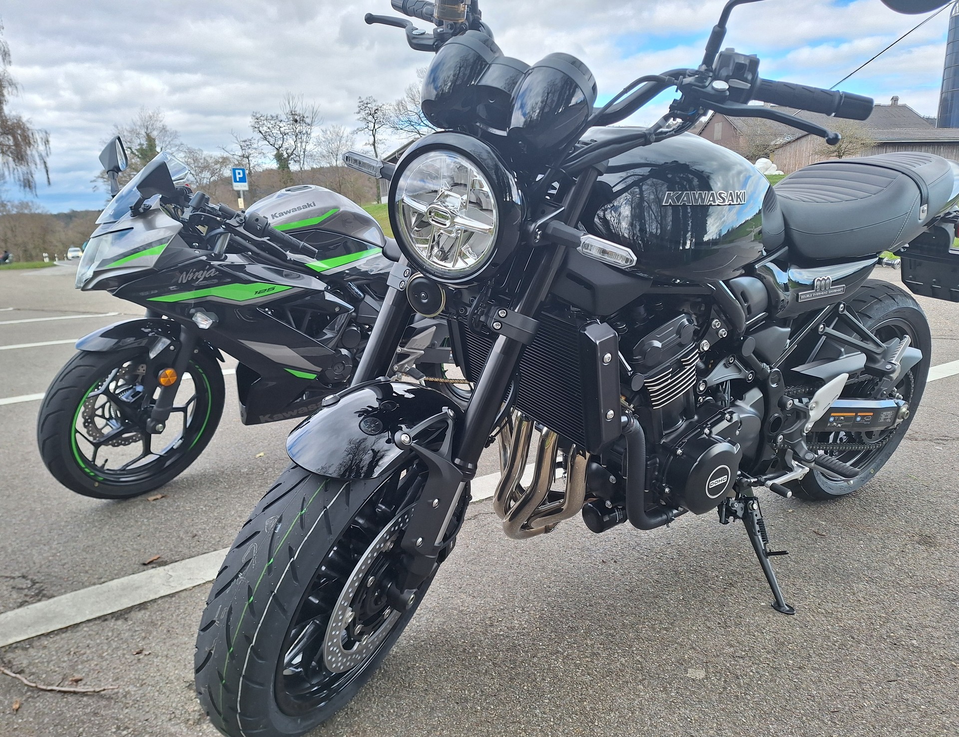 KAWASAKI Z 900 RS-image-1