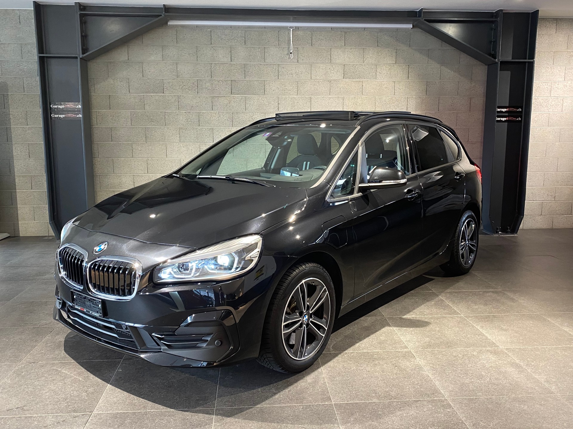 BMW 225xe ActiveTourer Sport-image-1