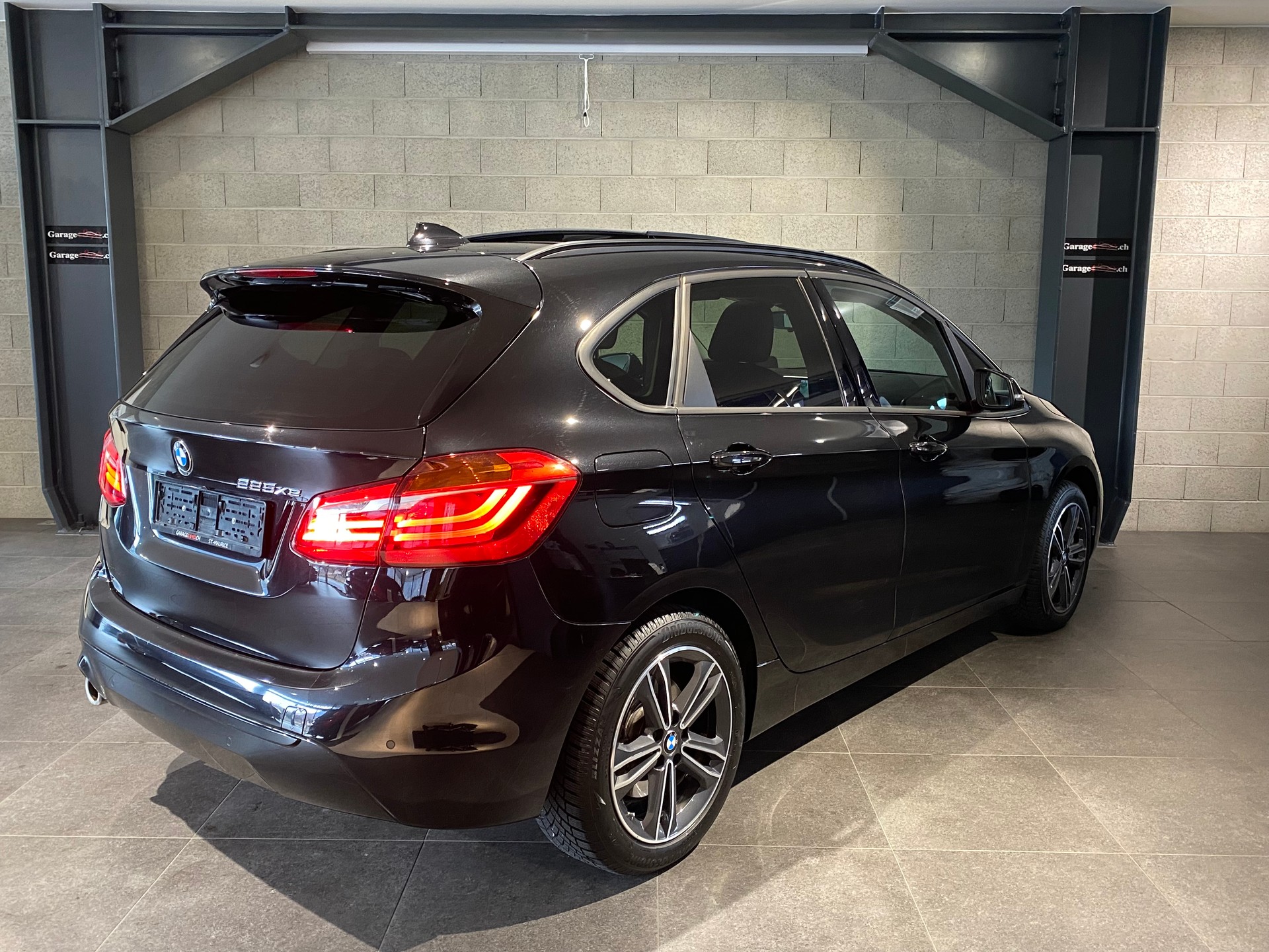 BMW 225xe ActiveTourer Sport-image-4