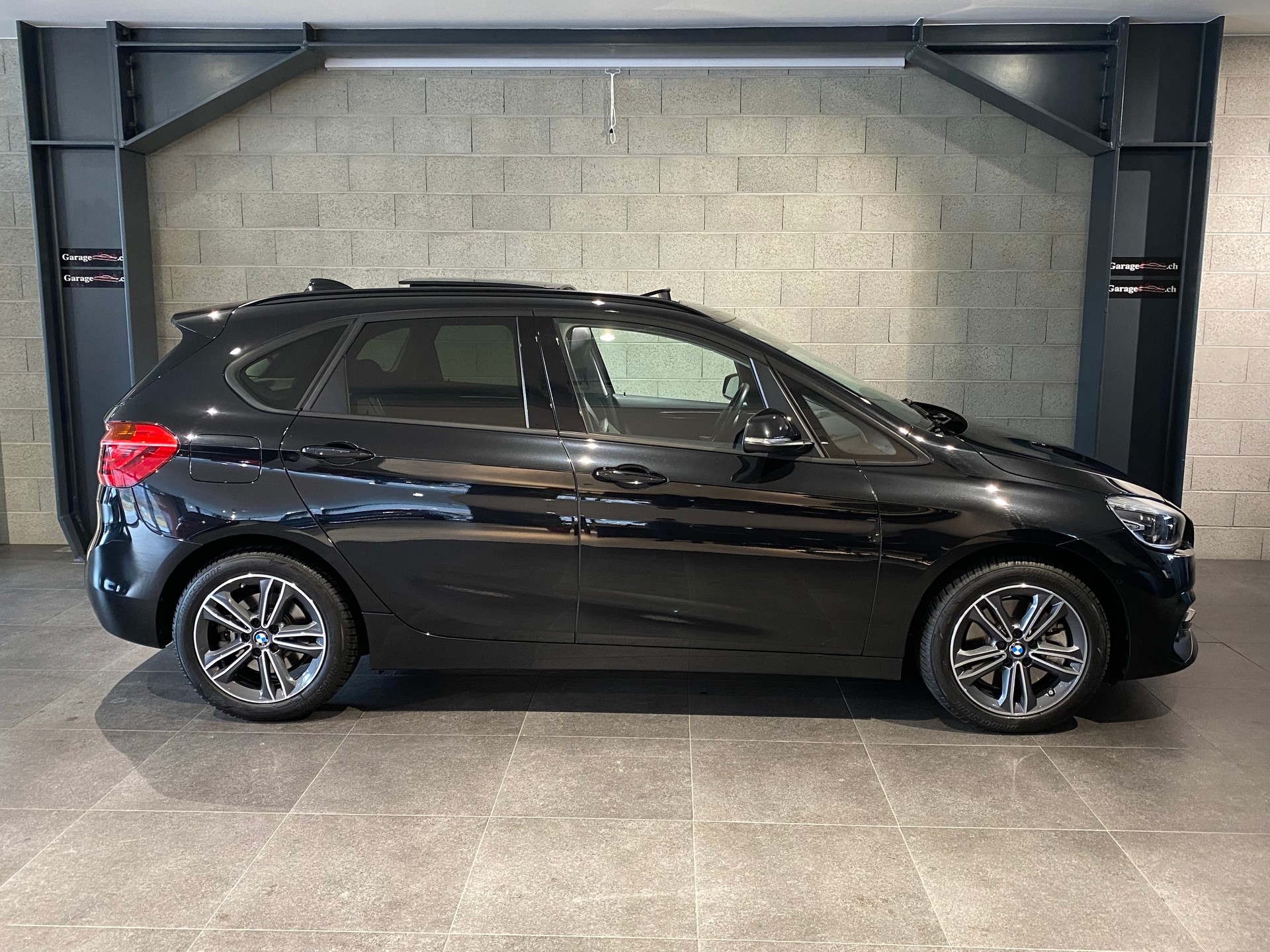 BMW 225xe ActiveTourer Sport-image-3