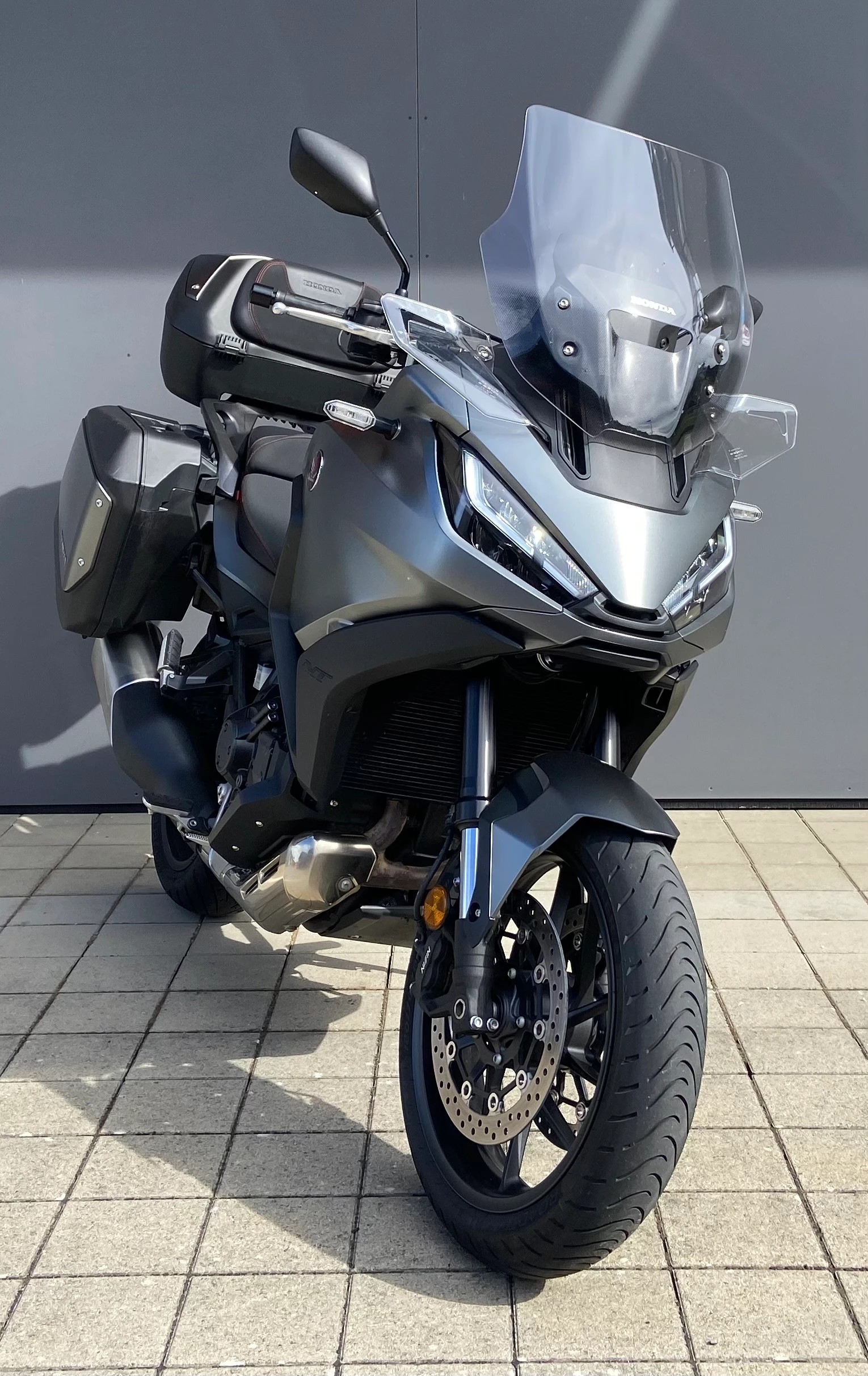 HONDA NT 1100 DCT-showroom-element-2