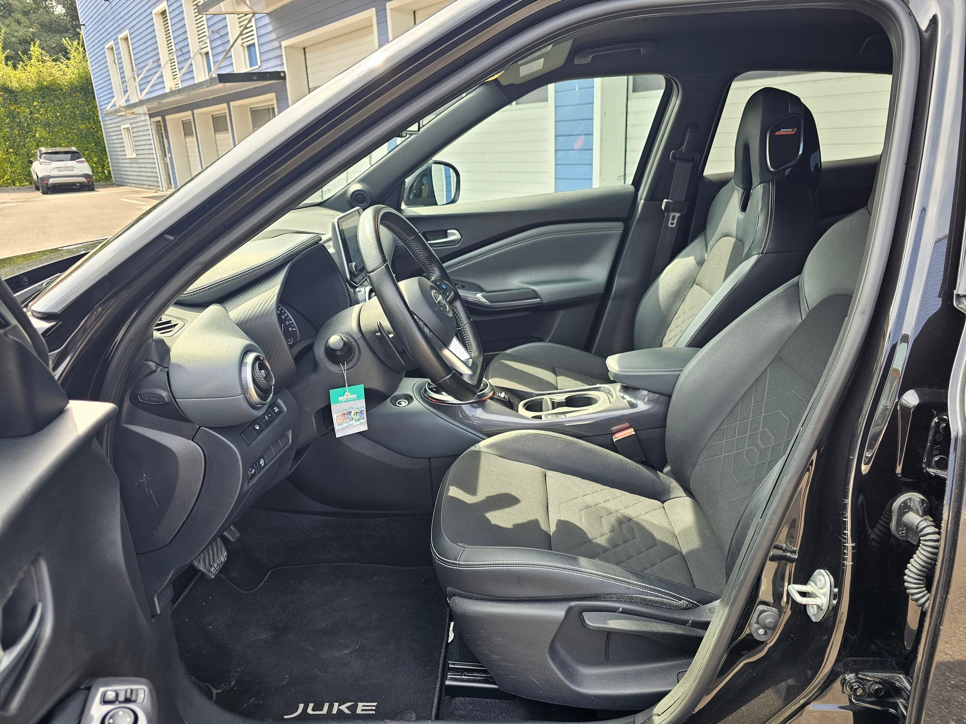NISSAN Juke 1.0 DIG-T N-Design DCT-image-6