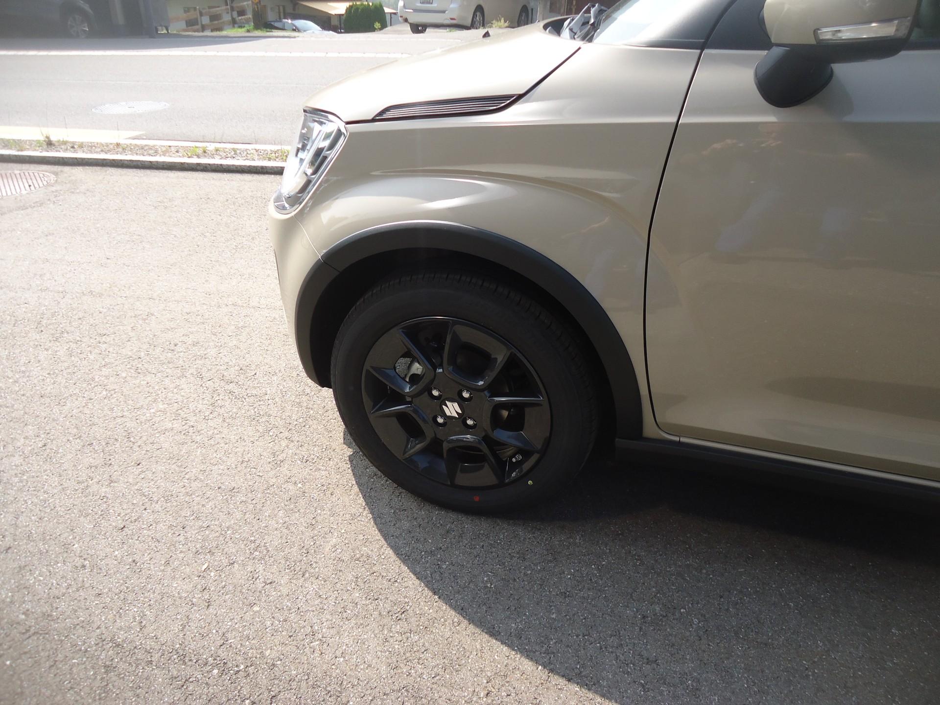 SUZUKI Ignis 1.2i Compact Top Hybrid 4x4-image-3