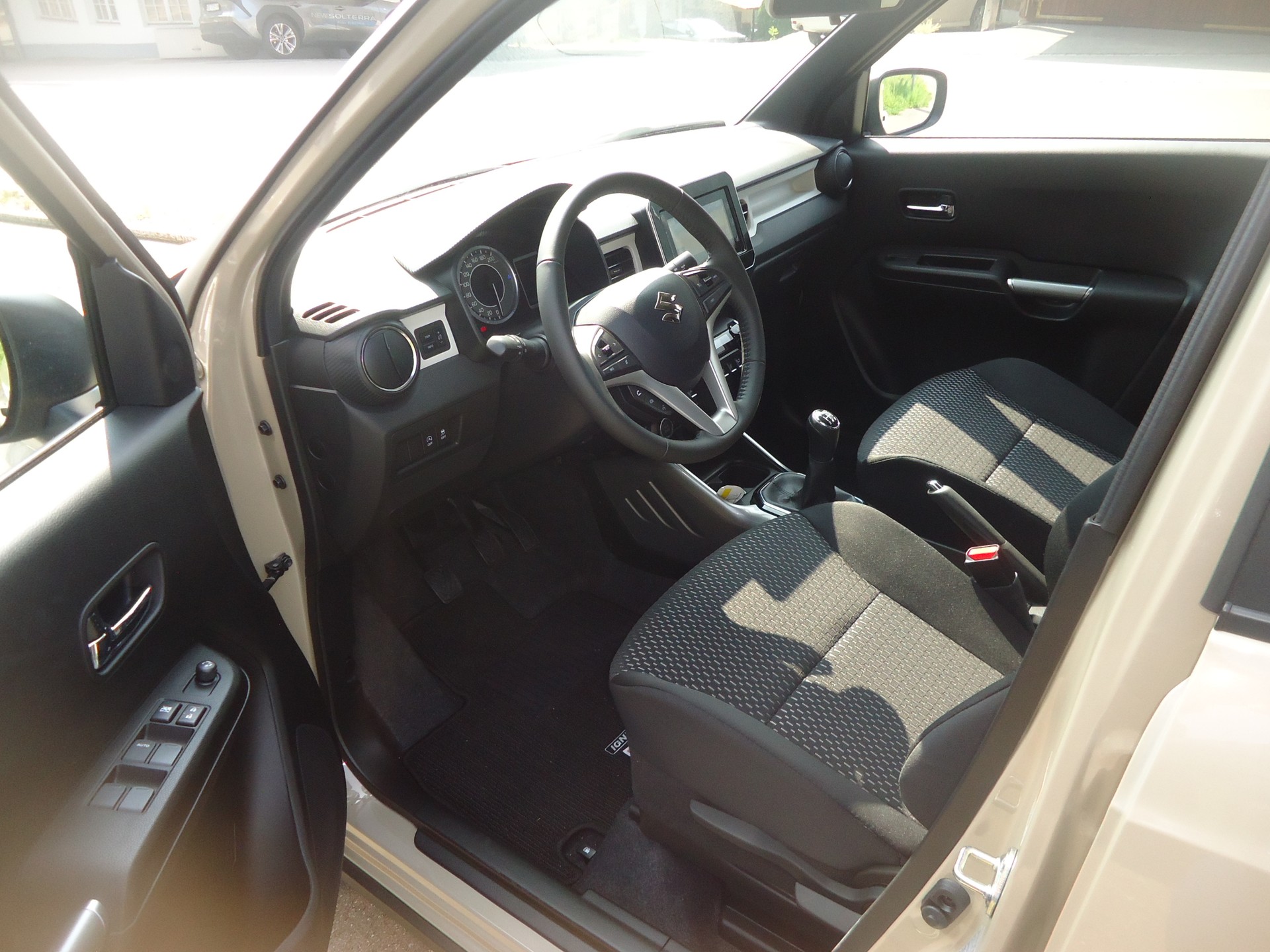 SUZUKI Ignis 1.2i Compact Top Hybrid 4x4-image-7