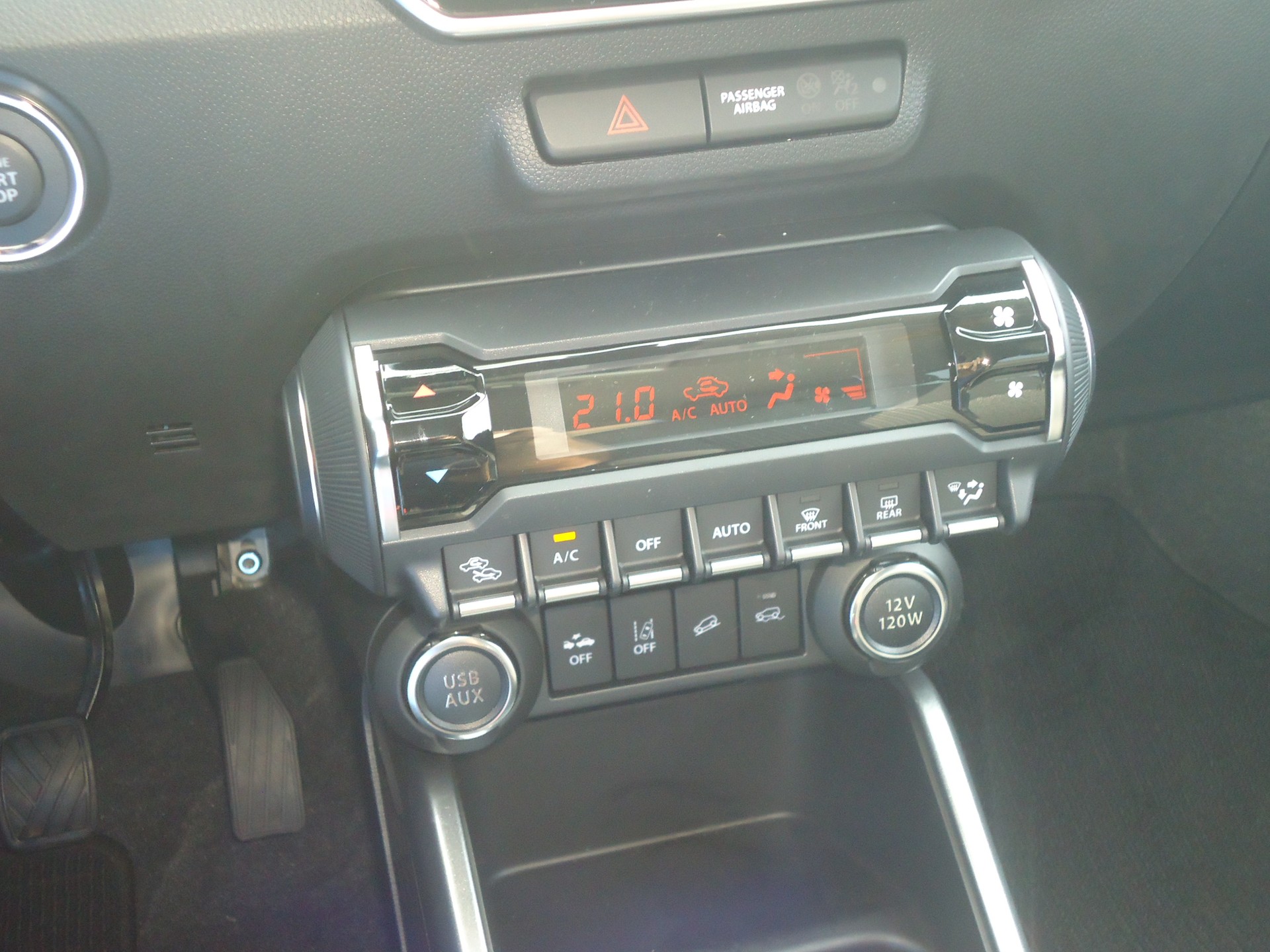 SUZUKI Ignis 1.2i Compact Top Hybrid 4x4-image-11