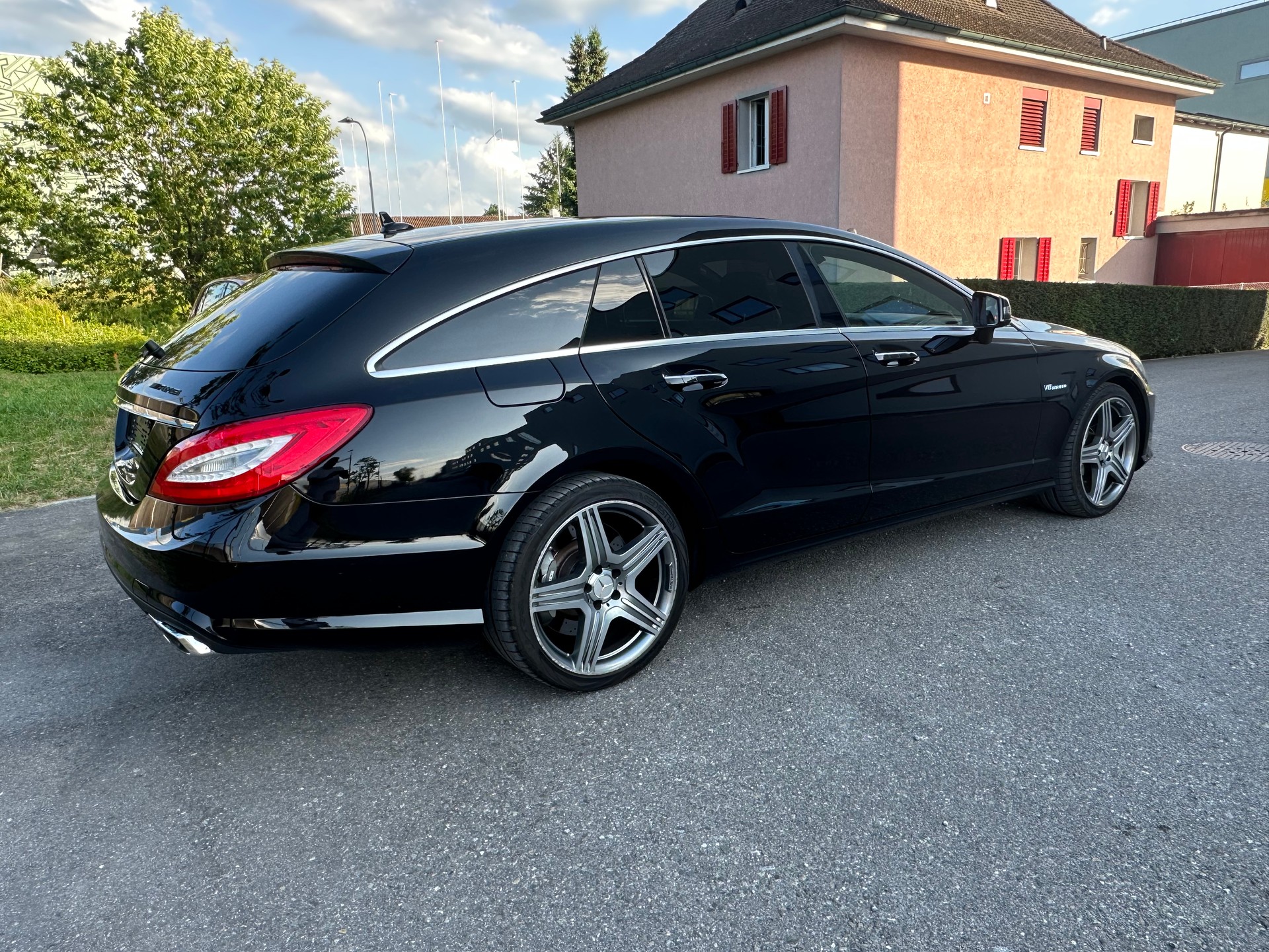 MERCEDES-BENZ CLS Shooting Brake 63 AMG Speedshift MCT-image-4