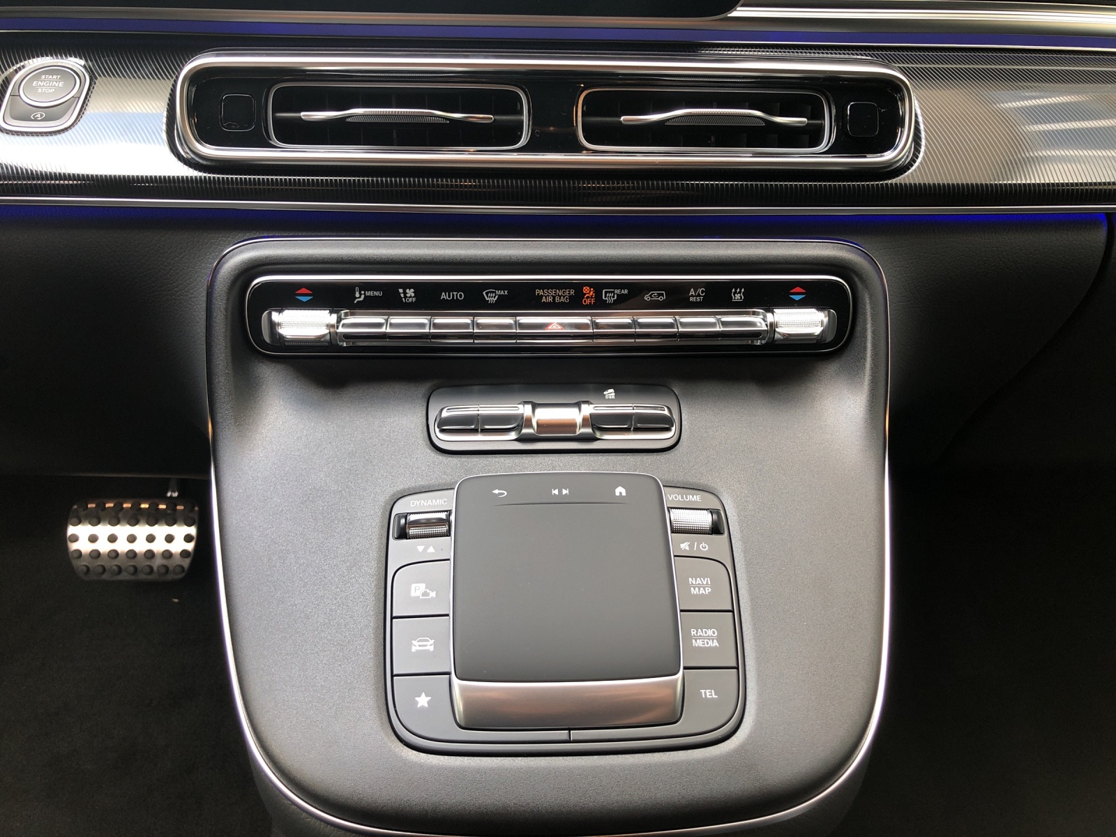 MERCEDES-BENZ V 250 d lang Style 4Matic 9G-Tronic-image-14