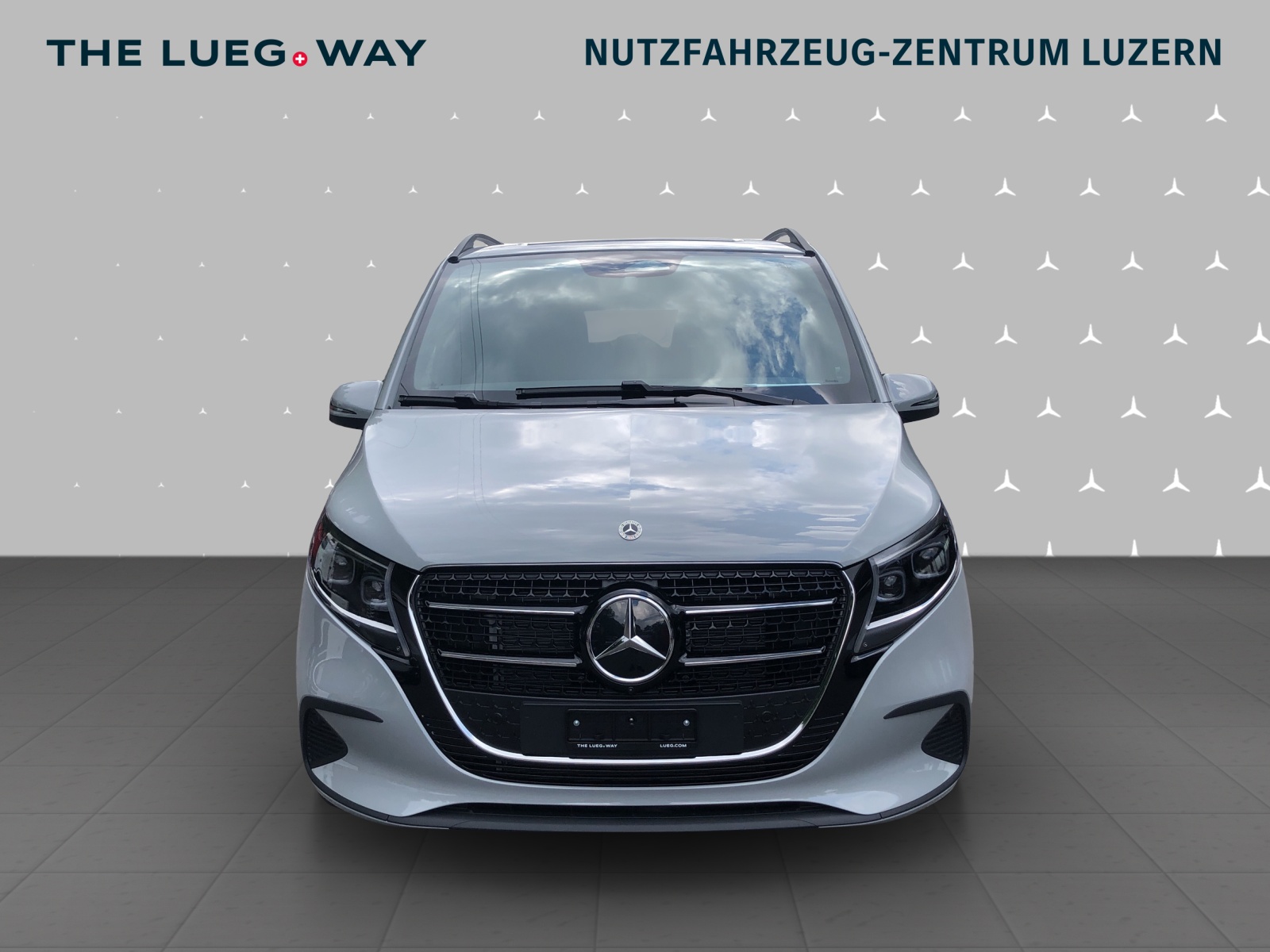 MERCEDES-BENZ V 250 d lang Style 4Matic 9G-Tronic-image-2