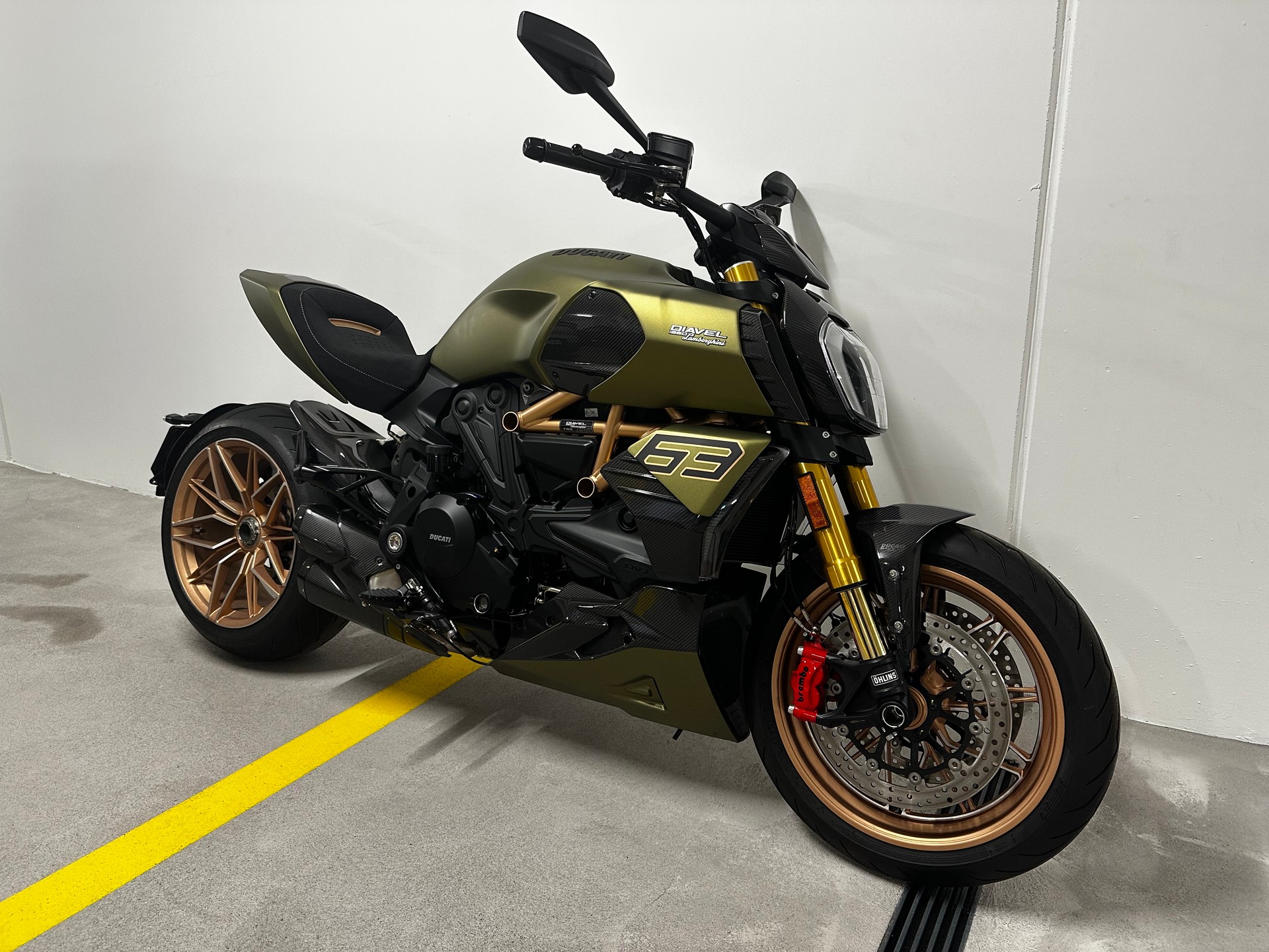 DUCATI Lamborghini-image-3